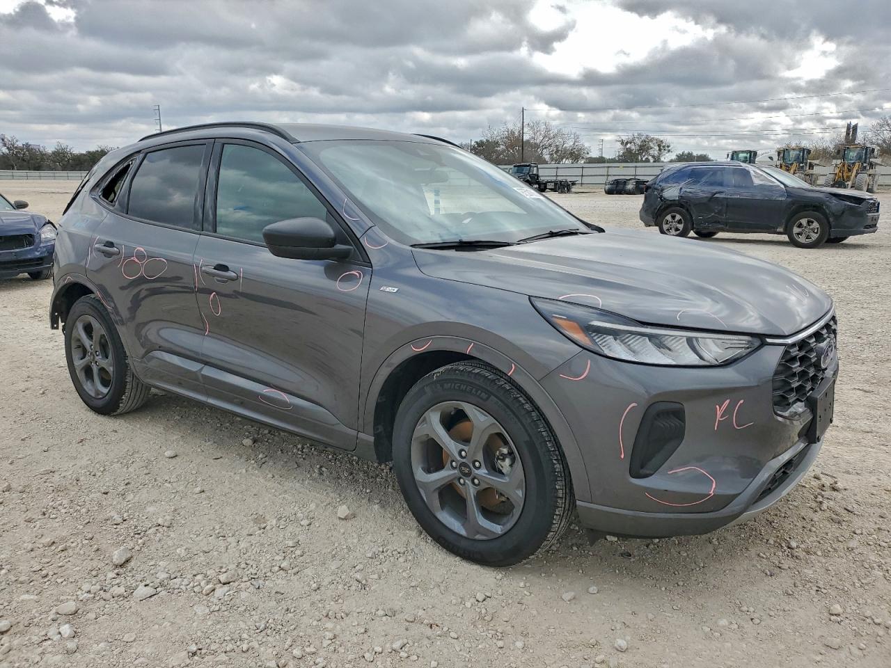 FORD ESCAPE ST LINE 2024