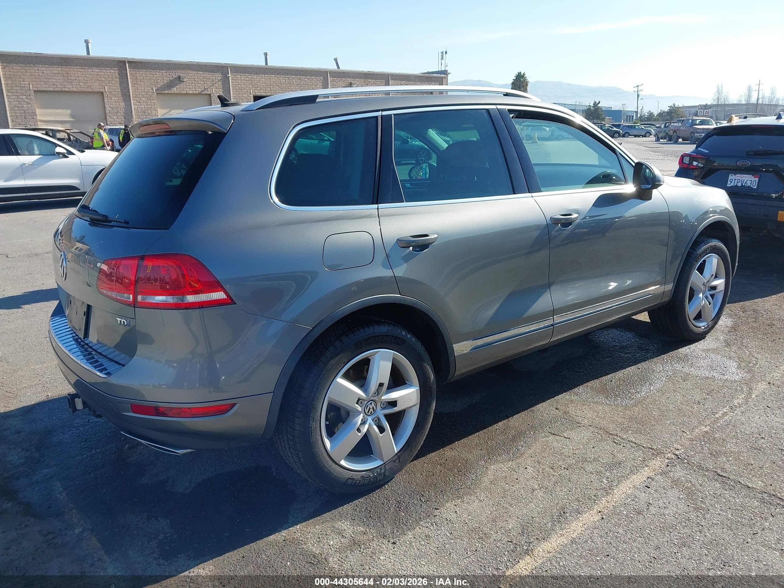 VOLKSWAGEN TOUAREG TDI LUX 2014