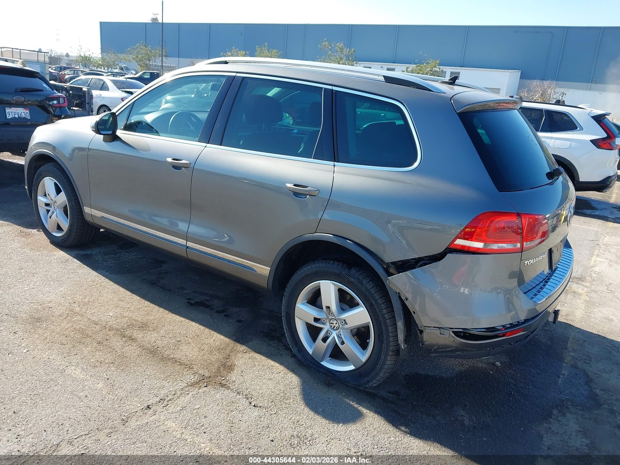 VOLKSWAGEN TOUAREG TDI LUX 2014