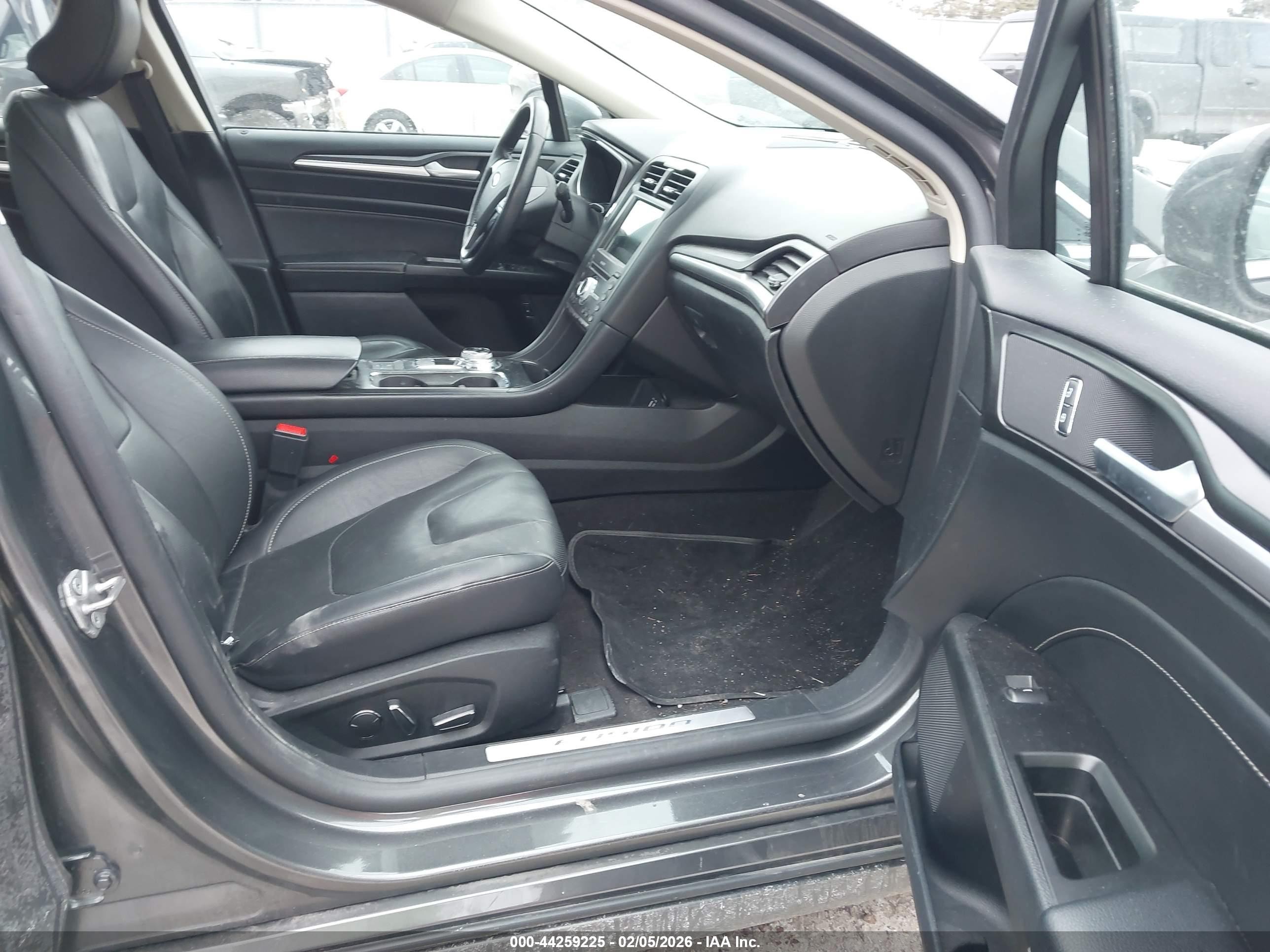 FORD FUSION HYBRID TITANIUM 2019