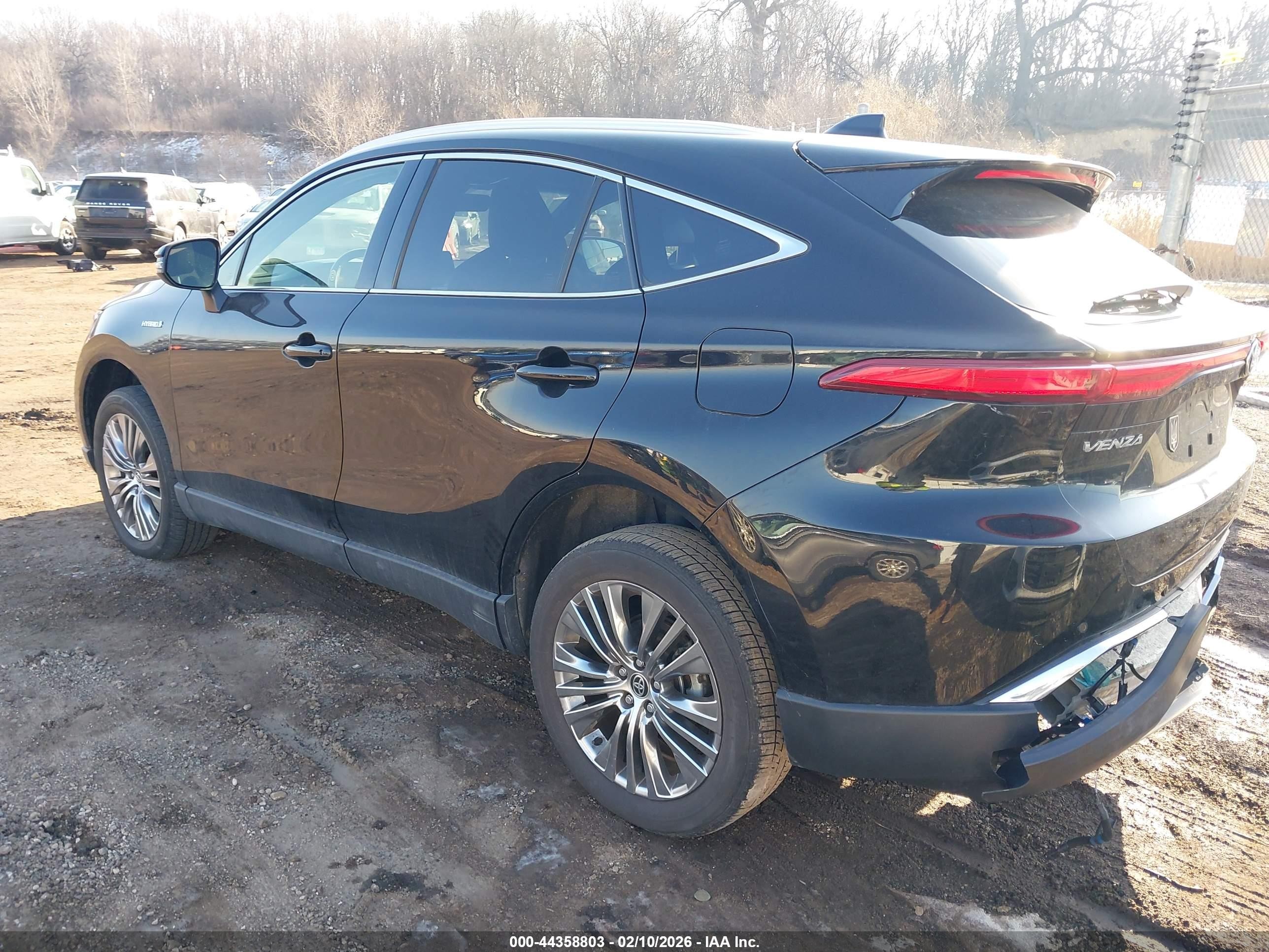 TOYOTA VENZA XLE 2021