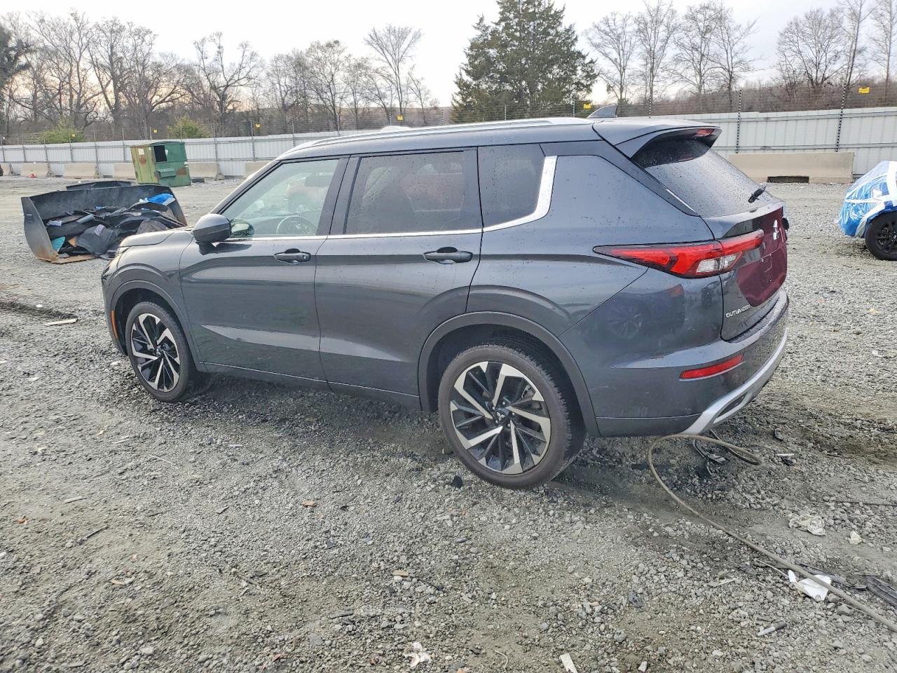 MITSUBISHI OUTLANDER SEL 2024