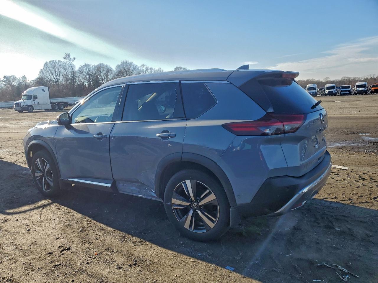 NISSAN ROGUE PLATINUM 2021