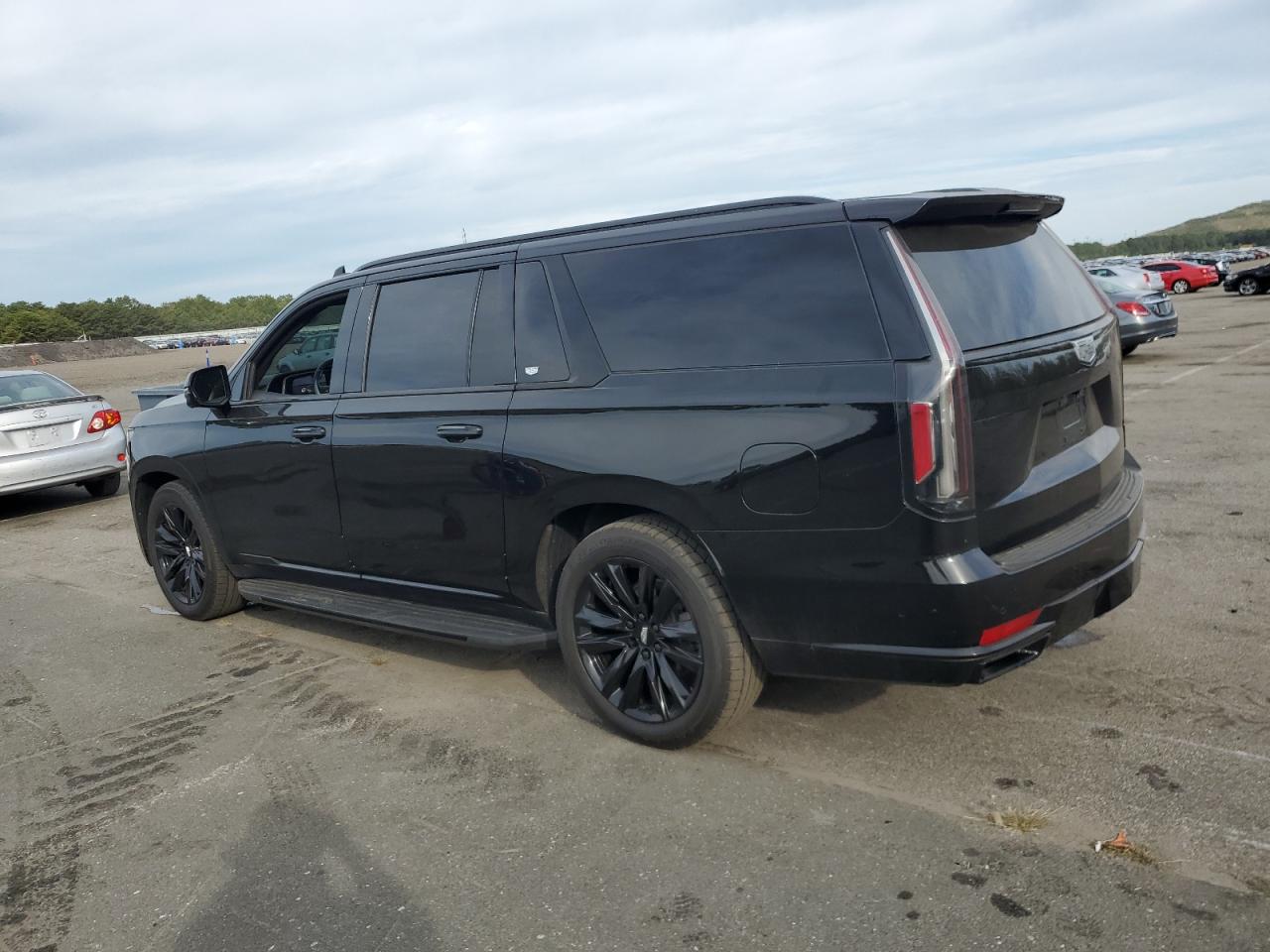 CADILLAC ESCALADE ESV SPORT PLATINUM 2021