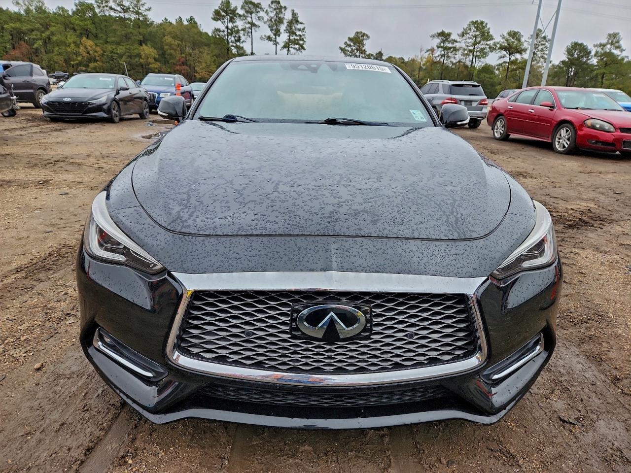 INFINITI Q60 RED SPORT 400 2017