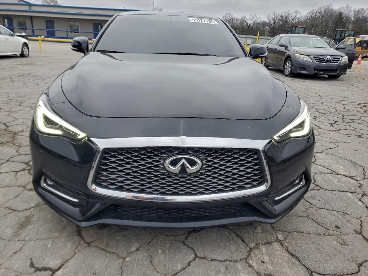 INFINITI Q60 LUXE 300 2018