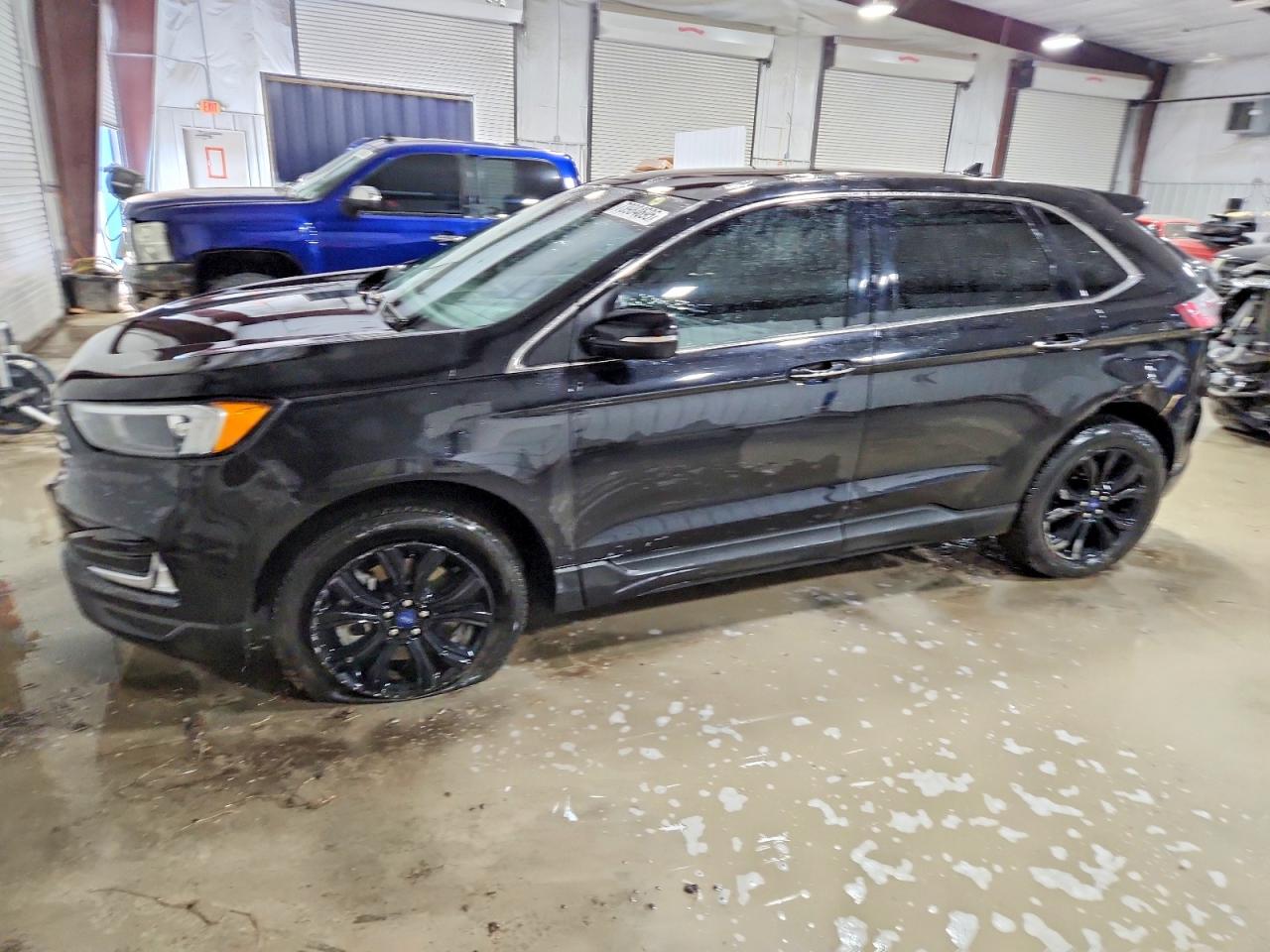 FORD EDGE TITANIUM 2022