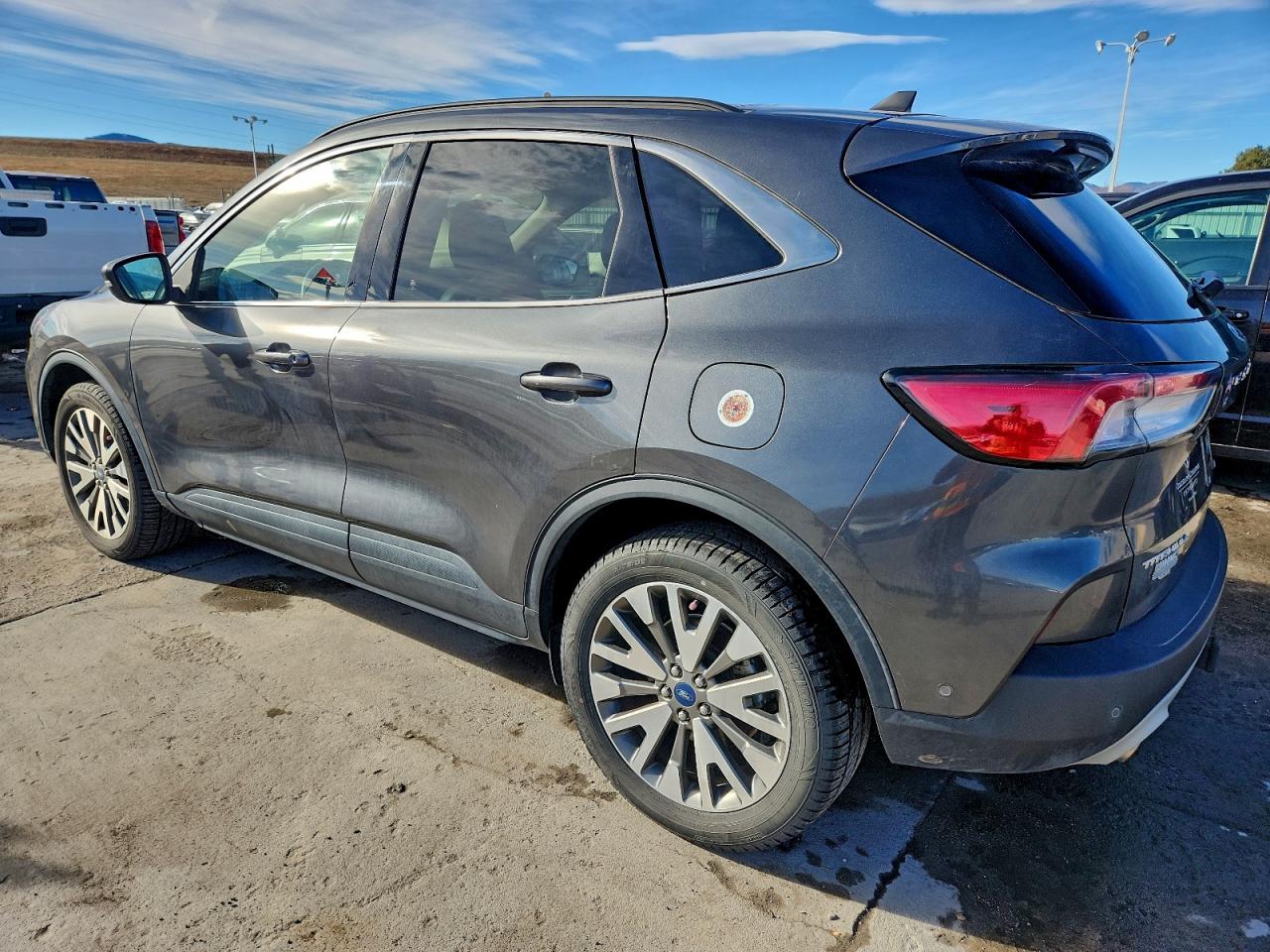 FORD ESCAPE TITANIUM 2020