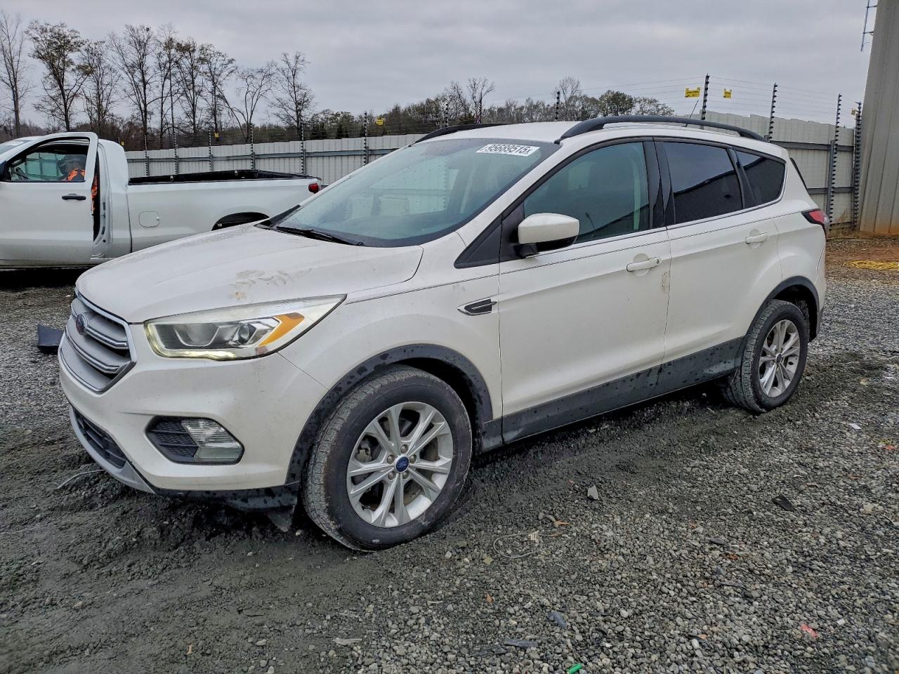 FORD ESCAPE SEL 2018