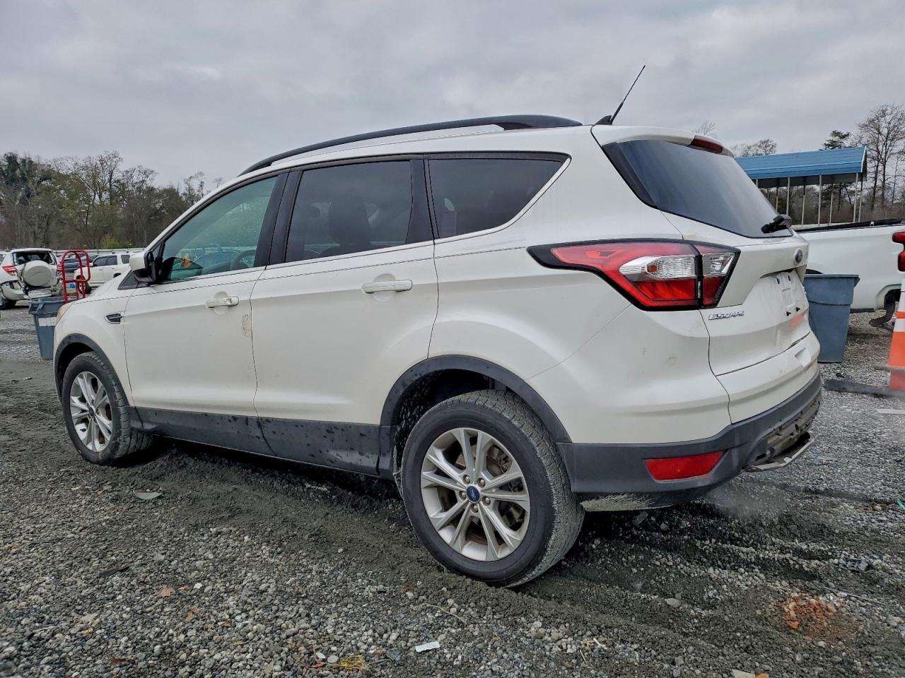 FORD ESCAPE SEL 2018