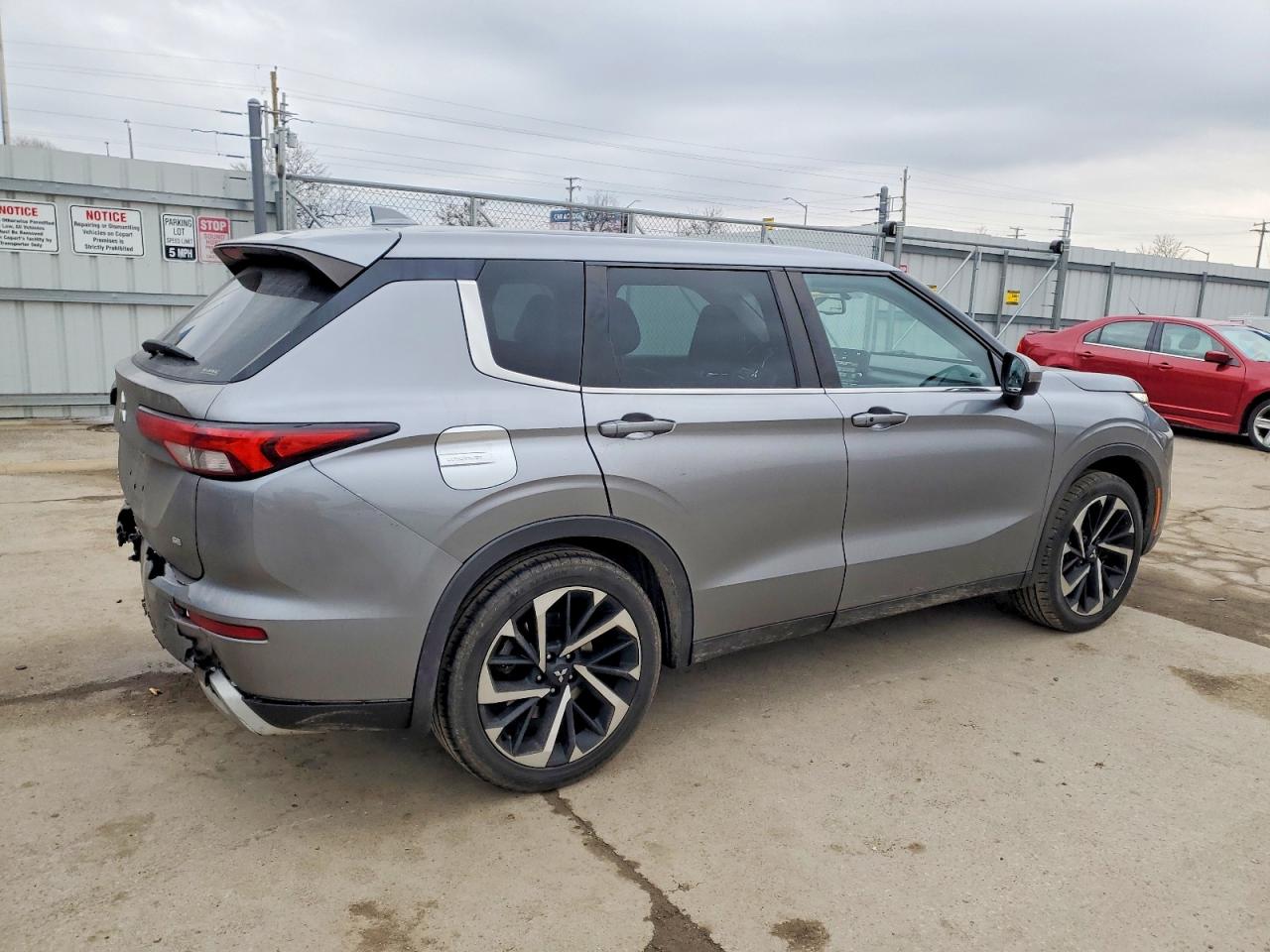 MITSUBISHI OUTLANDER SE 2022