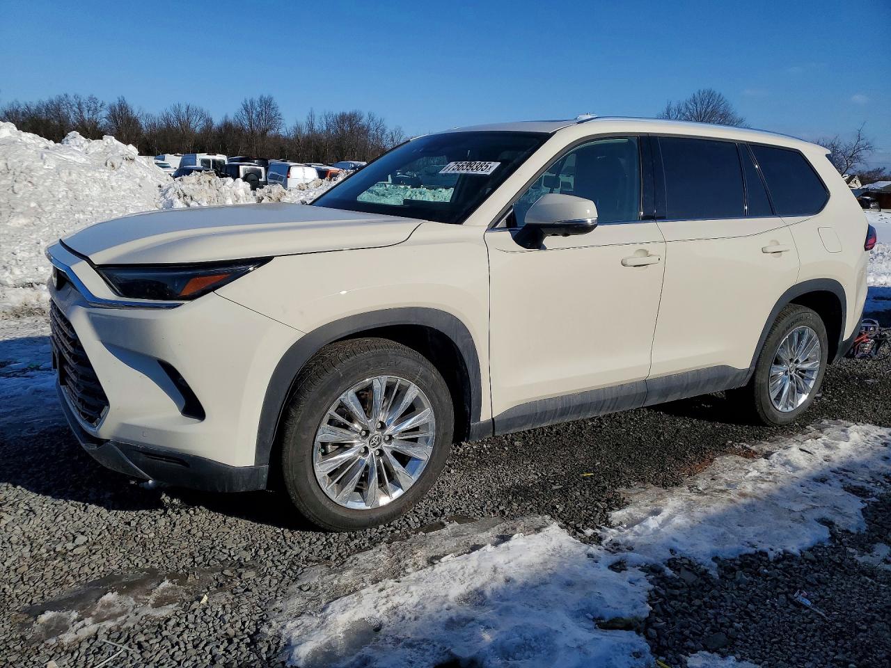 TOYOTA GRAND HIGHLANDER XLE 2024