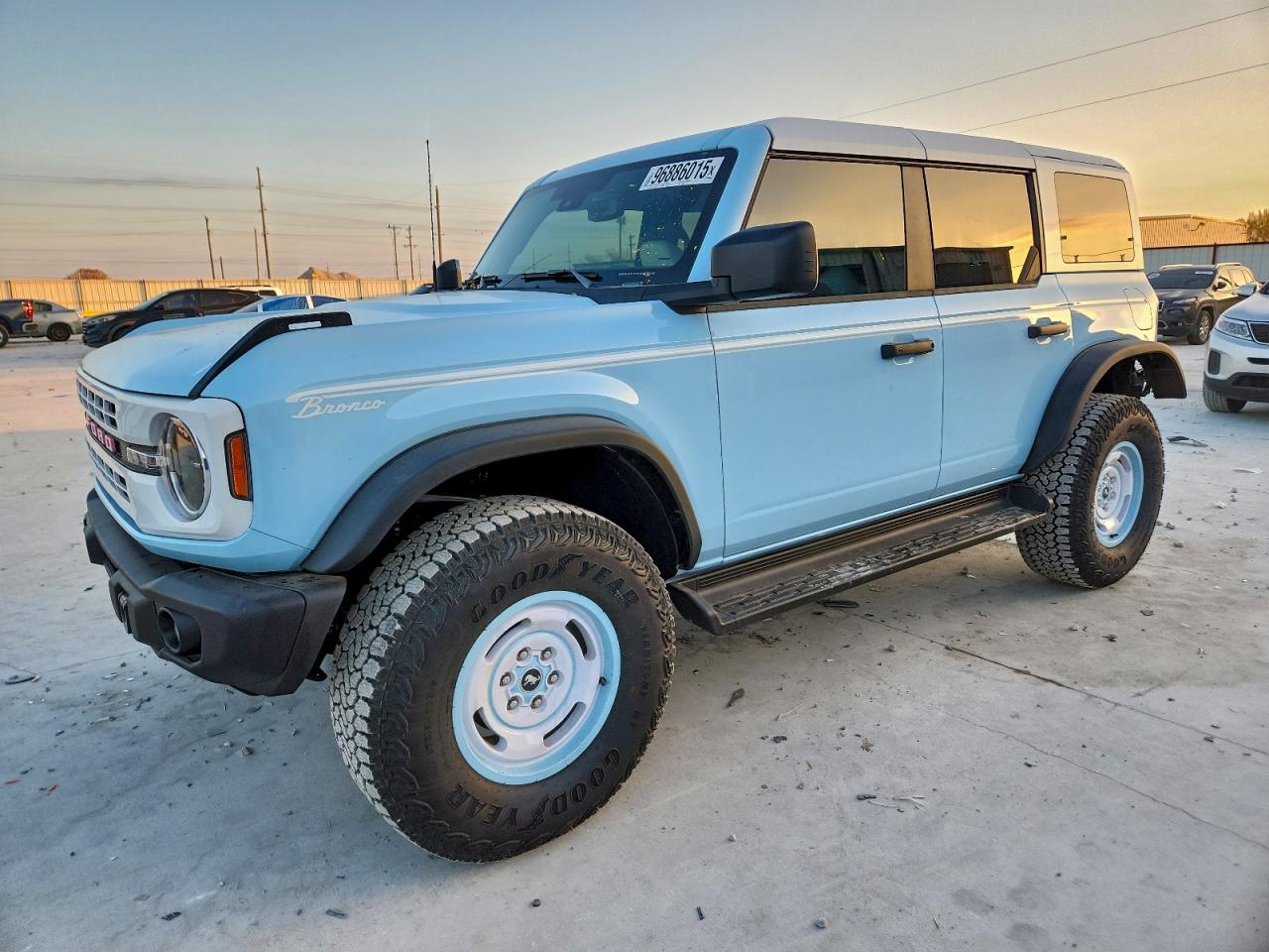 FORD BRONCO HERITAGE 2025