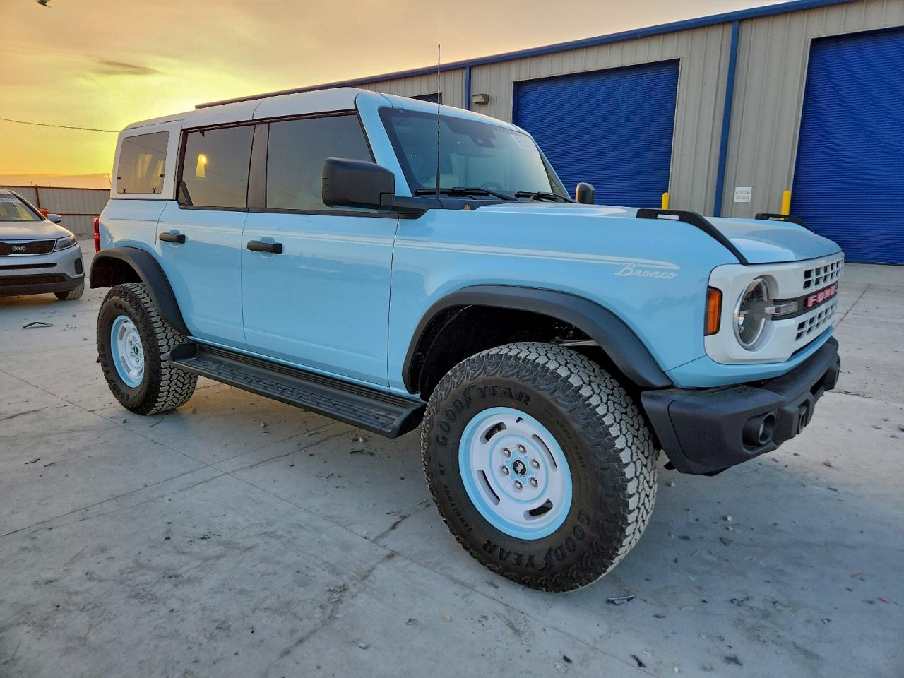 FORD BRONCO HERITAGE 2025