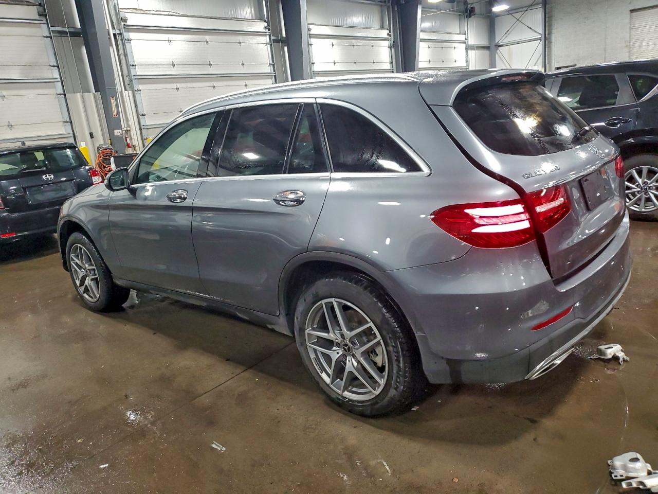 MERCEDES-BENZ GLC 300 4MATIC 2019