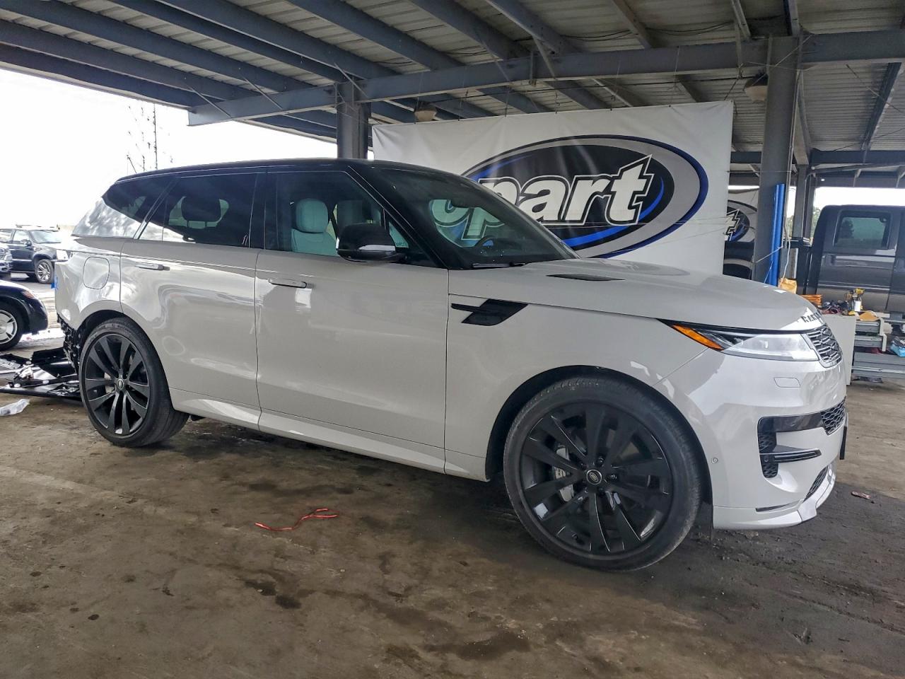 LAND ROVER RANGE ROVER SPORT DYNAMIC SE 2025