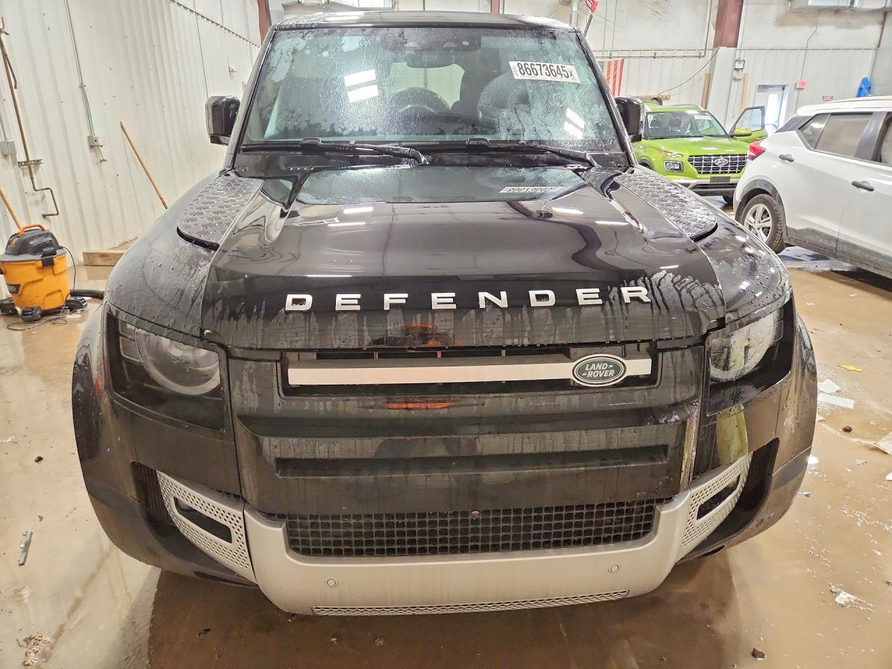 LAND ROVER DEFENDER 130 S 2025