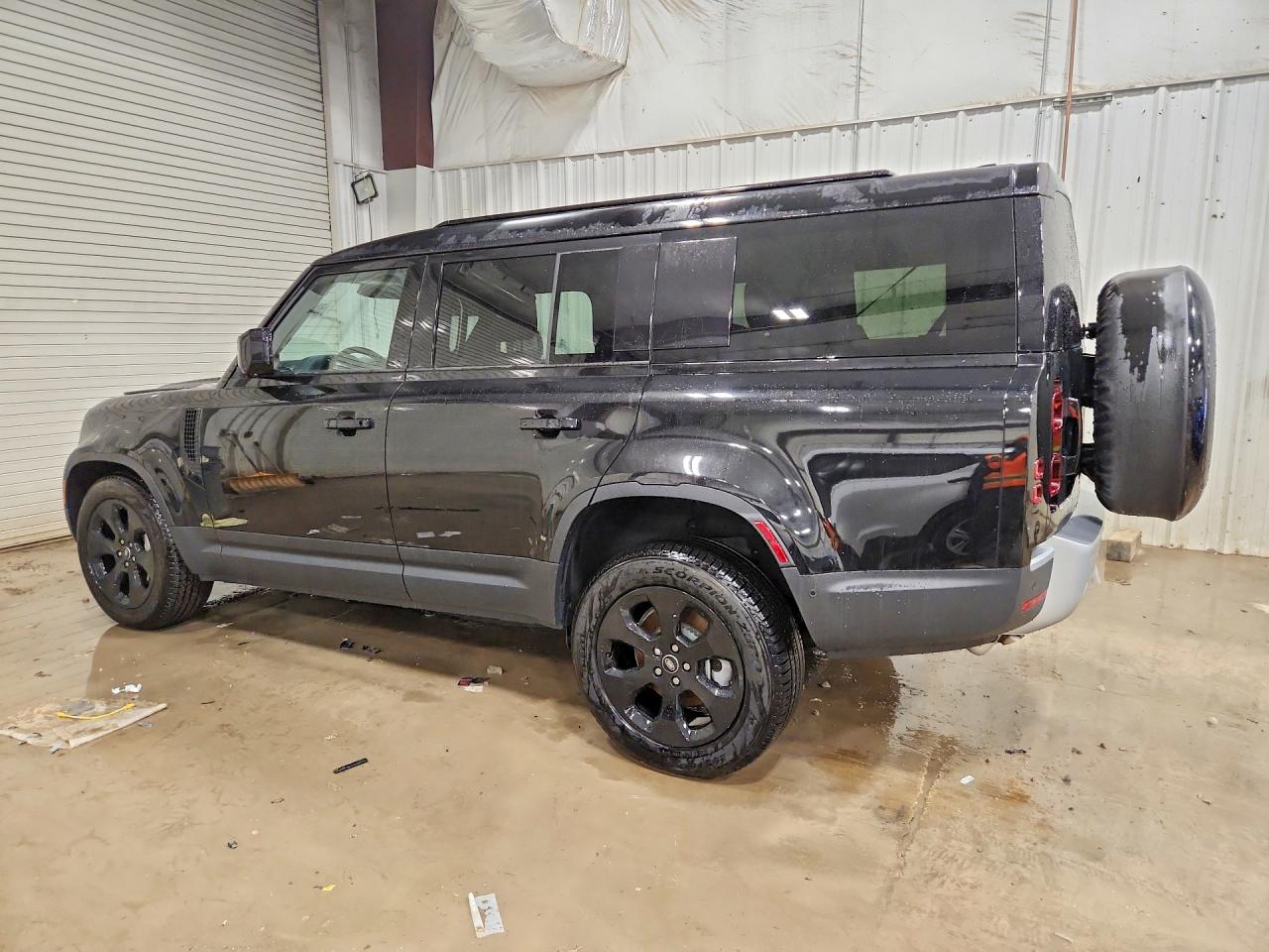 LAND ROVER DEFENDER 130 S 2025