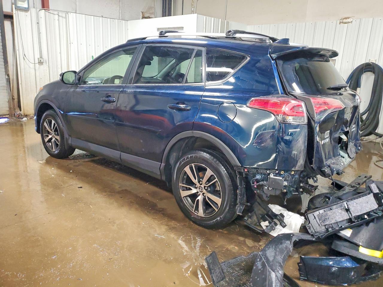 TOYOTA RAV4 XLE 2017