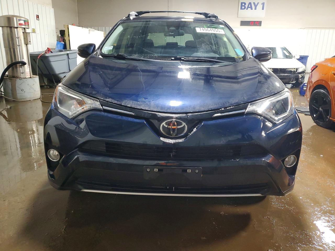 TOYOTA RAV4 XLE 2017