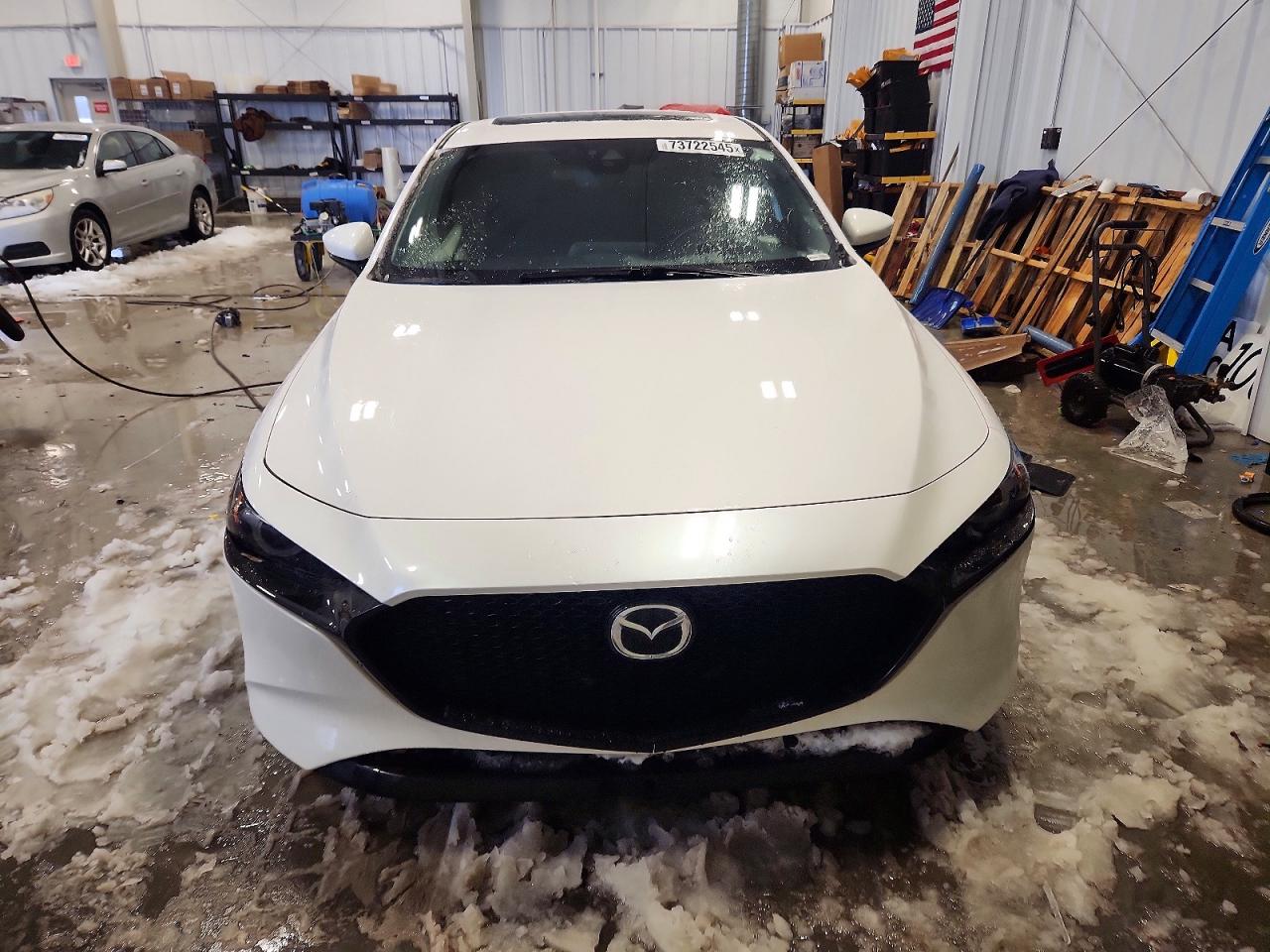 MAZDA 3 PREMIUM 2023