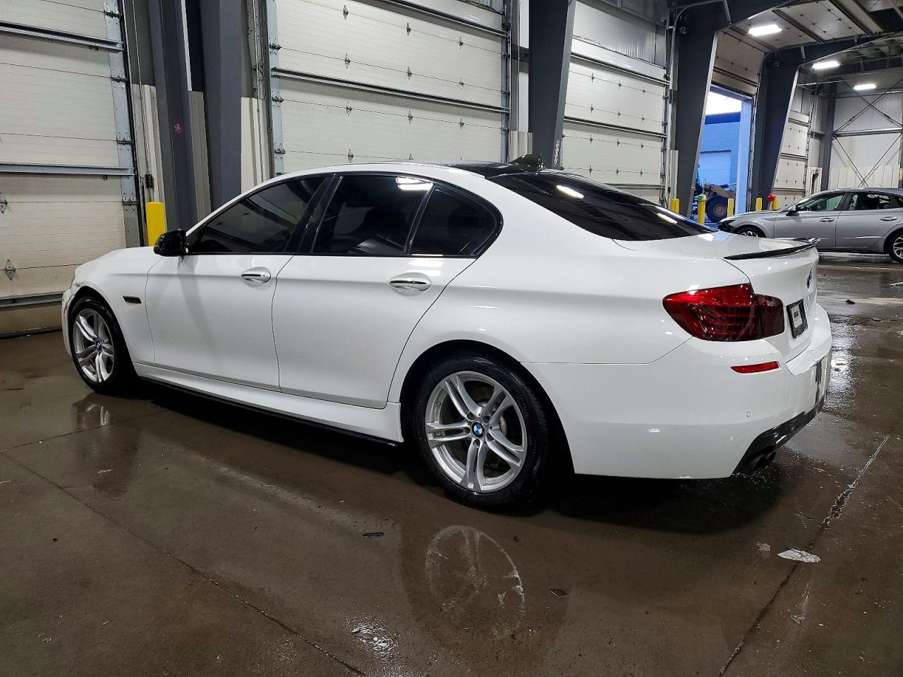BMW 528 XI 2015