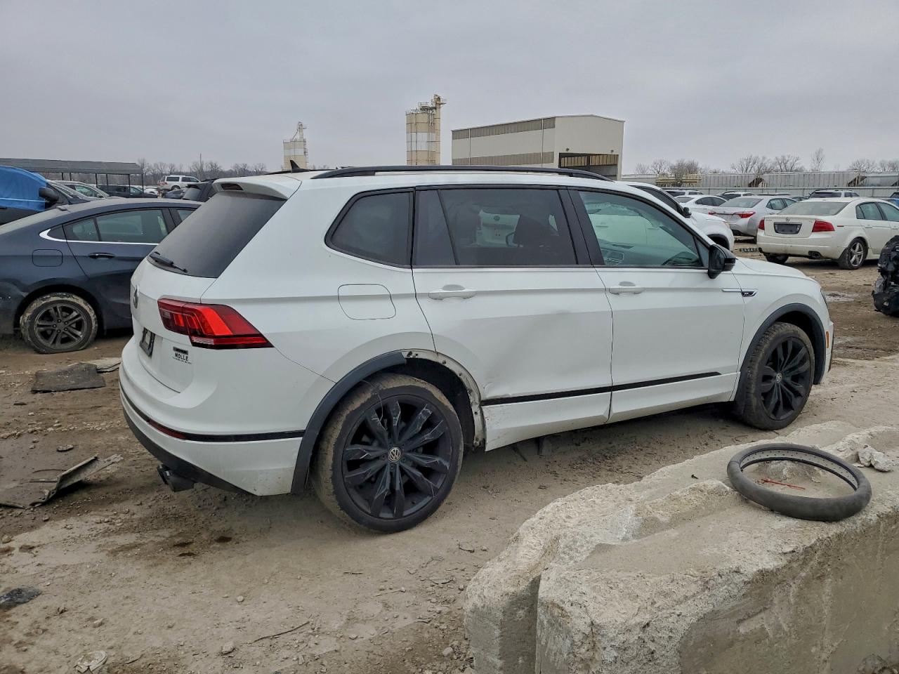 VOLKSWAGEN TIGUAN SE 2021