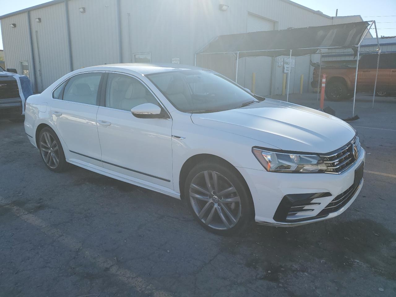 VOLKSWAGEN PASSAT R-LINE 2017