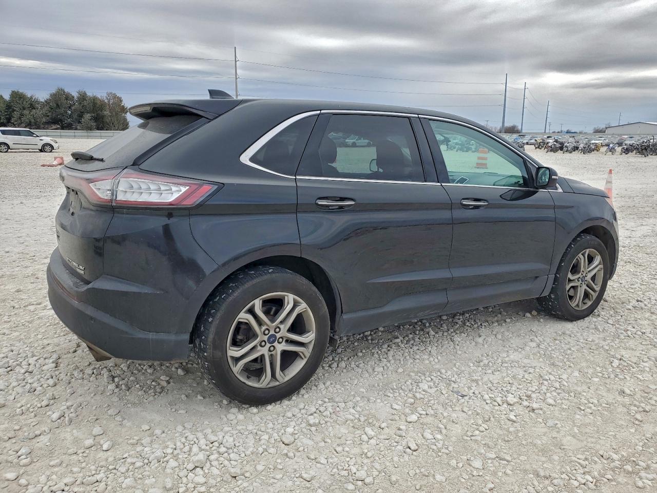 FORD EDGE TITANIUM 2015