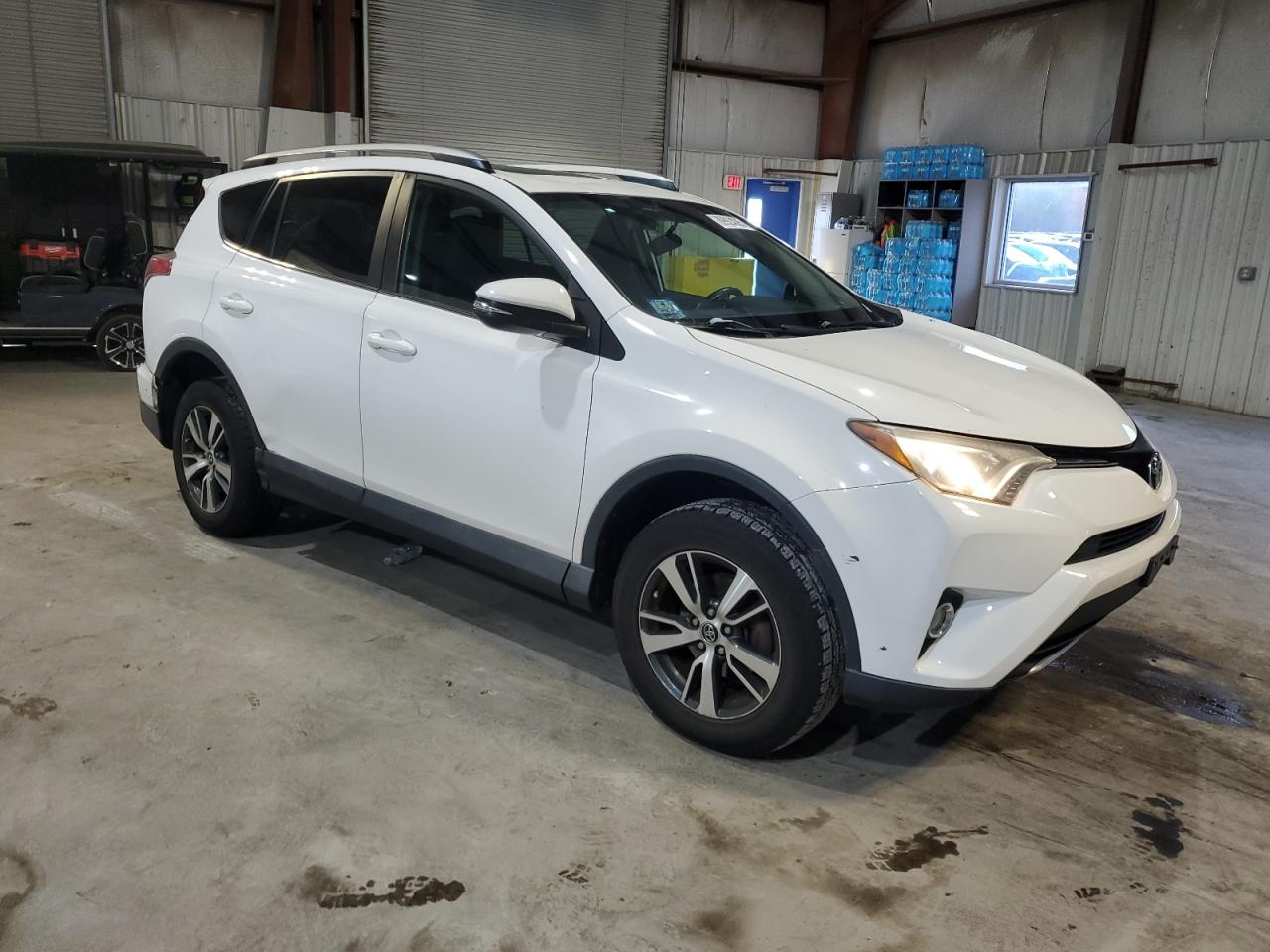 TOYOTA RAV4 XLE 2016
