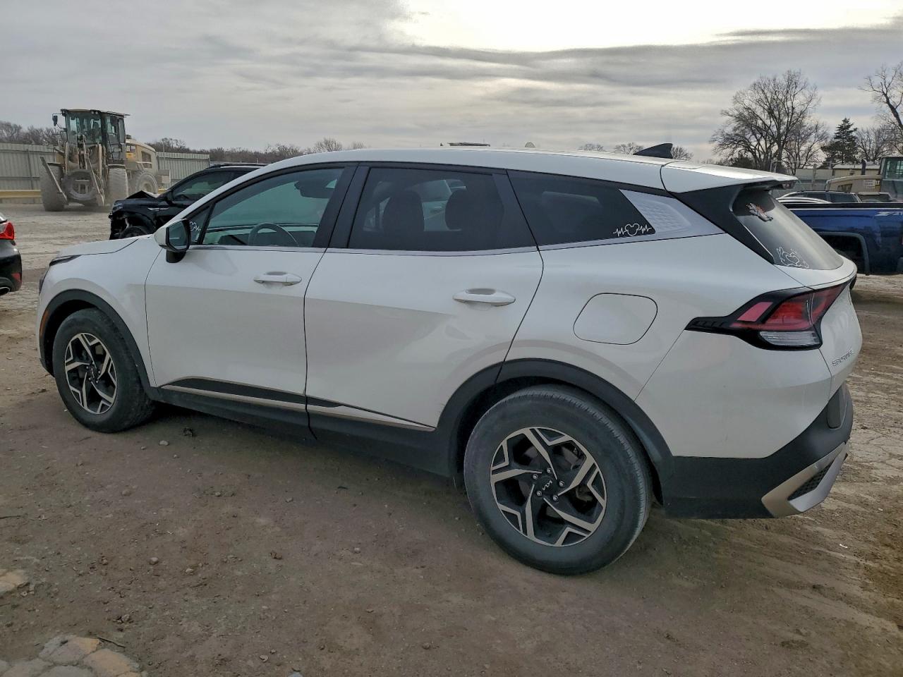 KIA SPORTAGE LX 2023