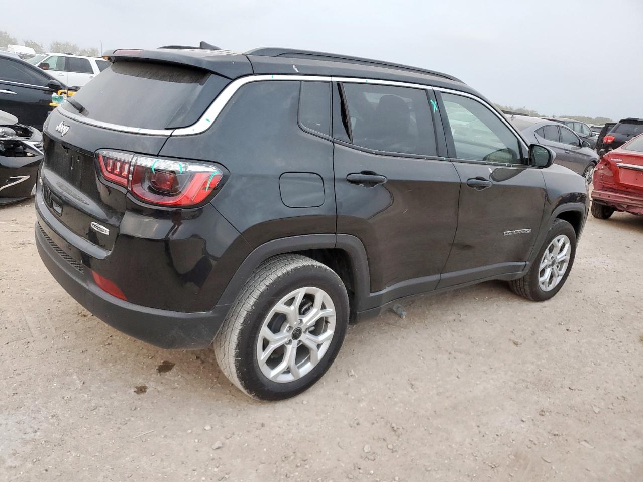 JEEP COMPASS LATITUDE 2025