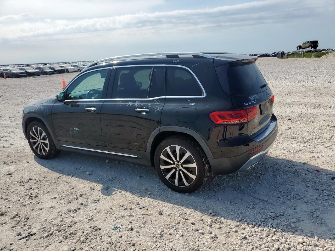 MERCEDES-BENZ GLB 250 2020