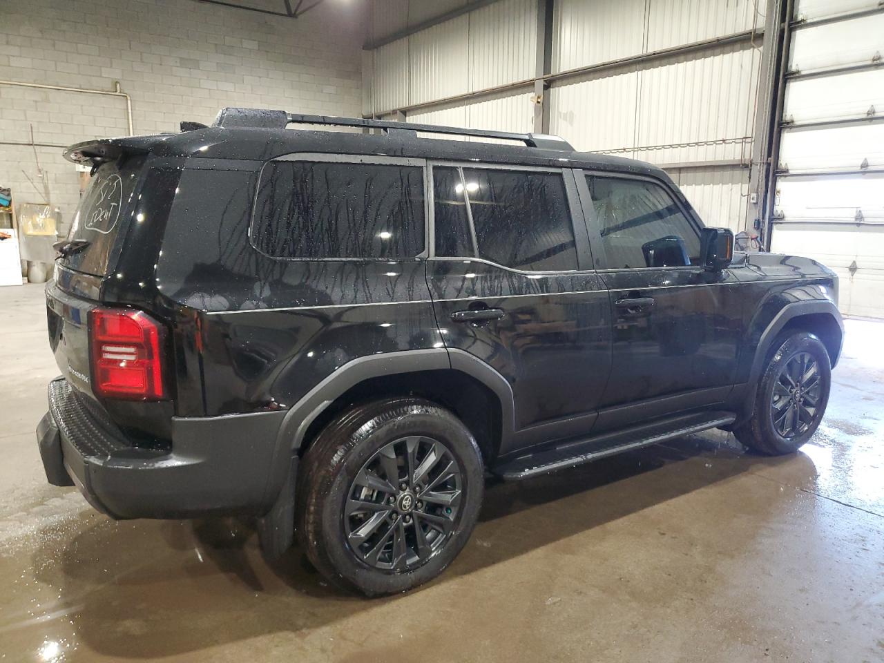TOYOTA LAND CRUISER BASE 2025