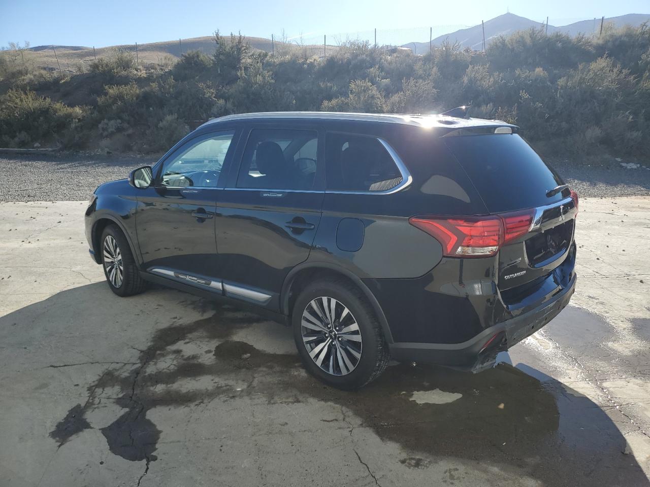 MITSUBISHI OUTLANDER SE 2020
