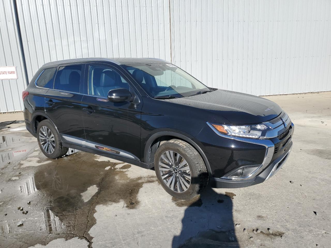 MITSUBISHI OUTLANDER SE 2020