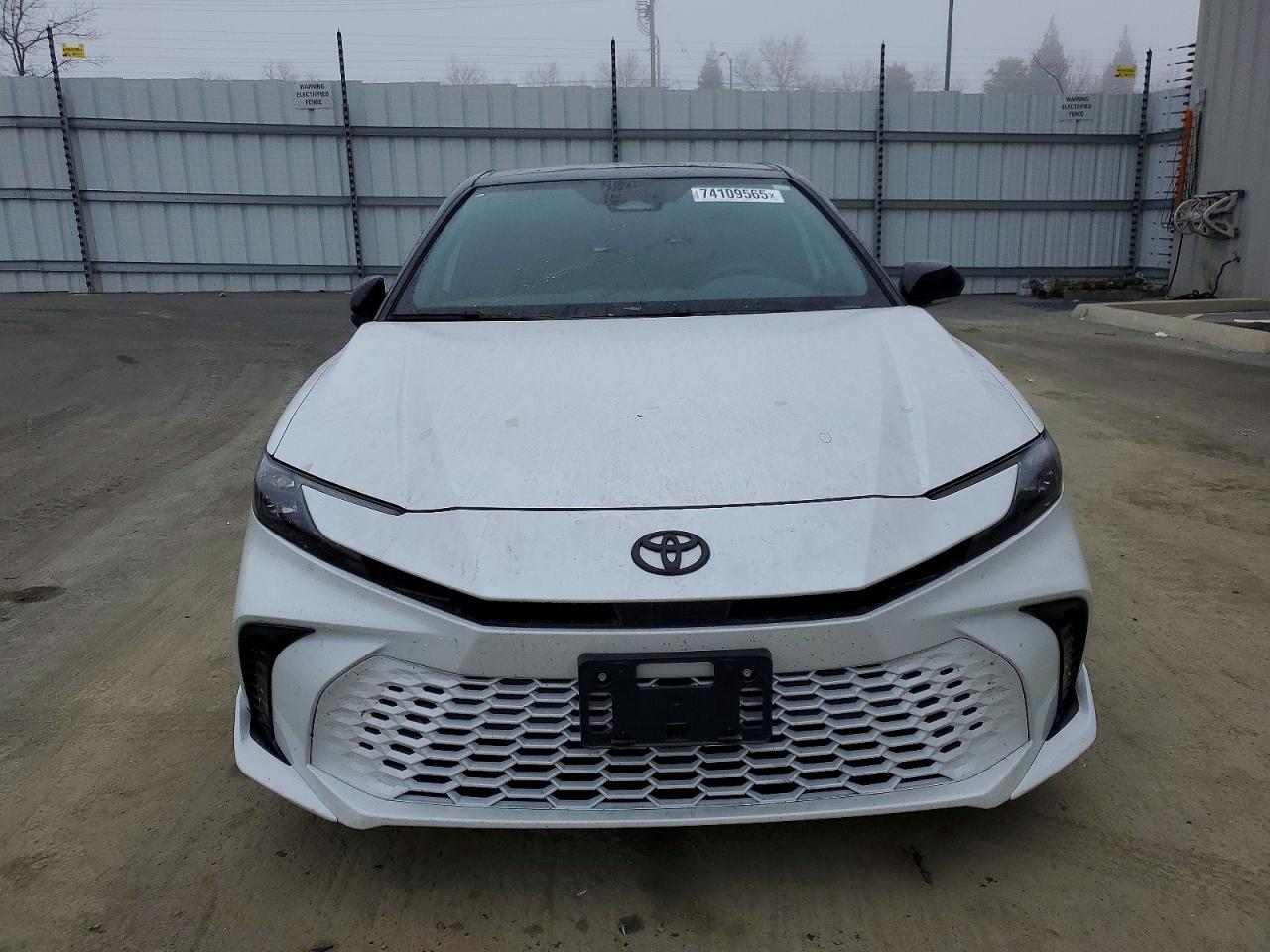 TOYOTA CAMRY XSE 2025