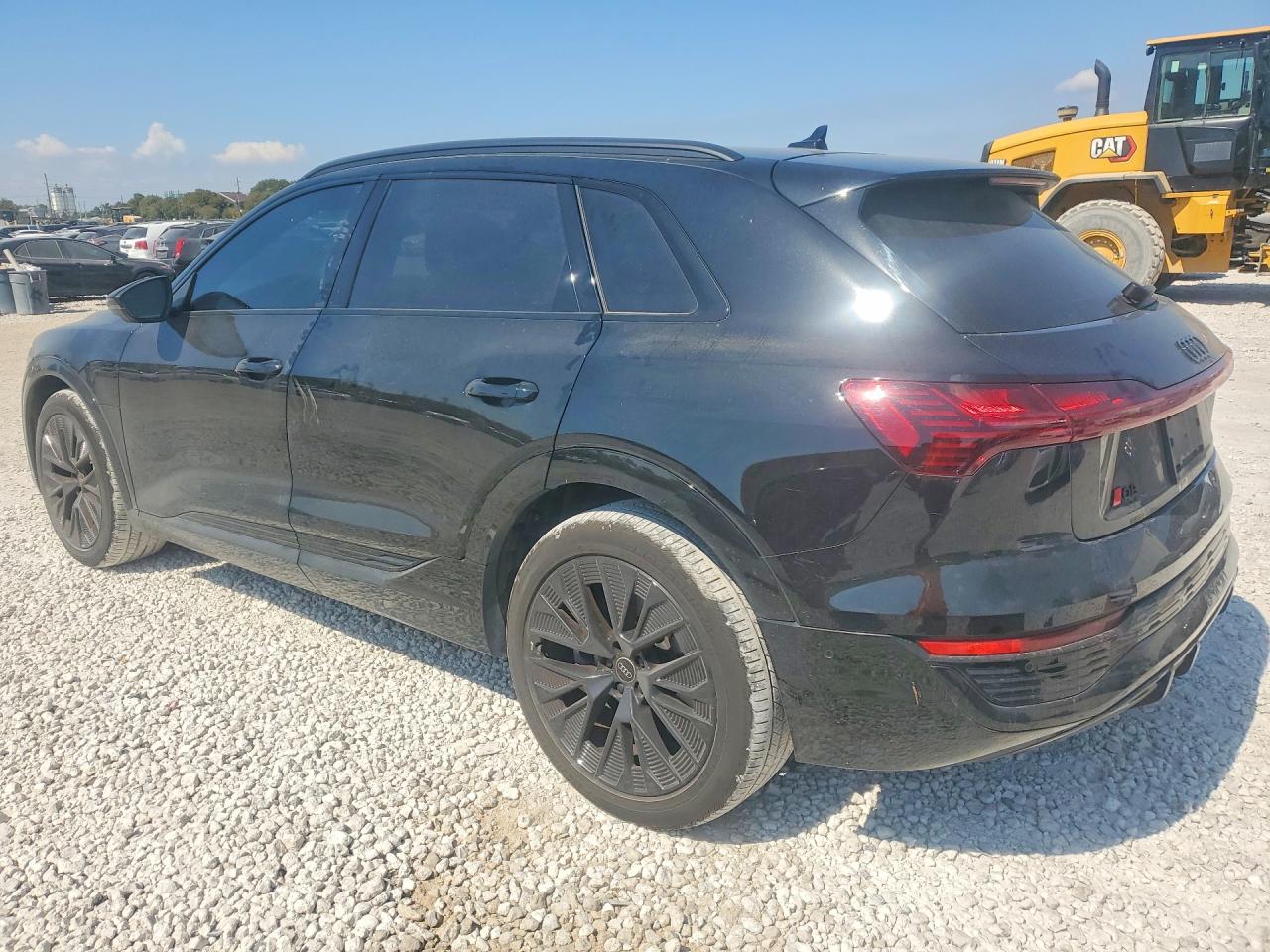 AUDI Q8 E-TRON PRESTIGE 2024