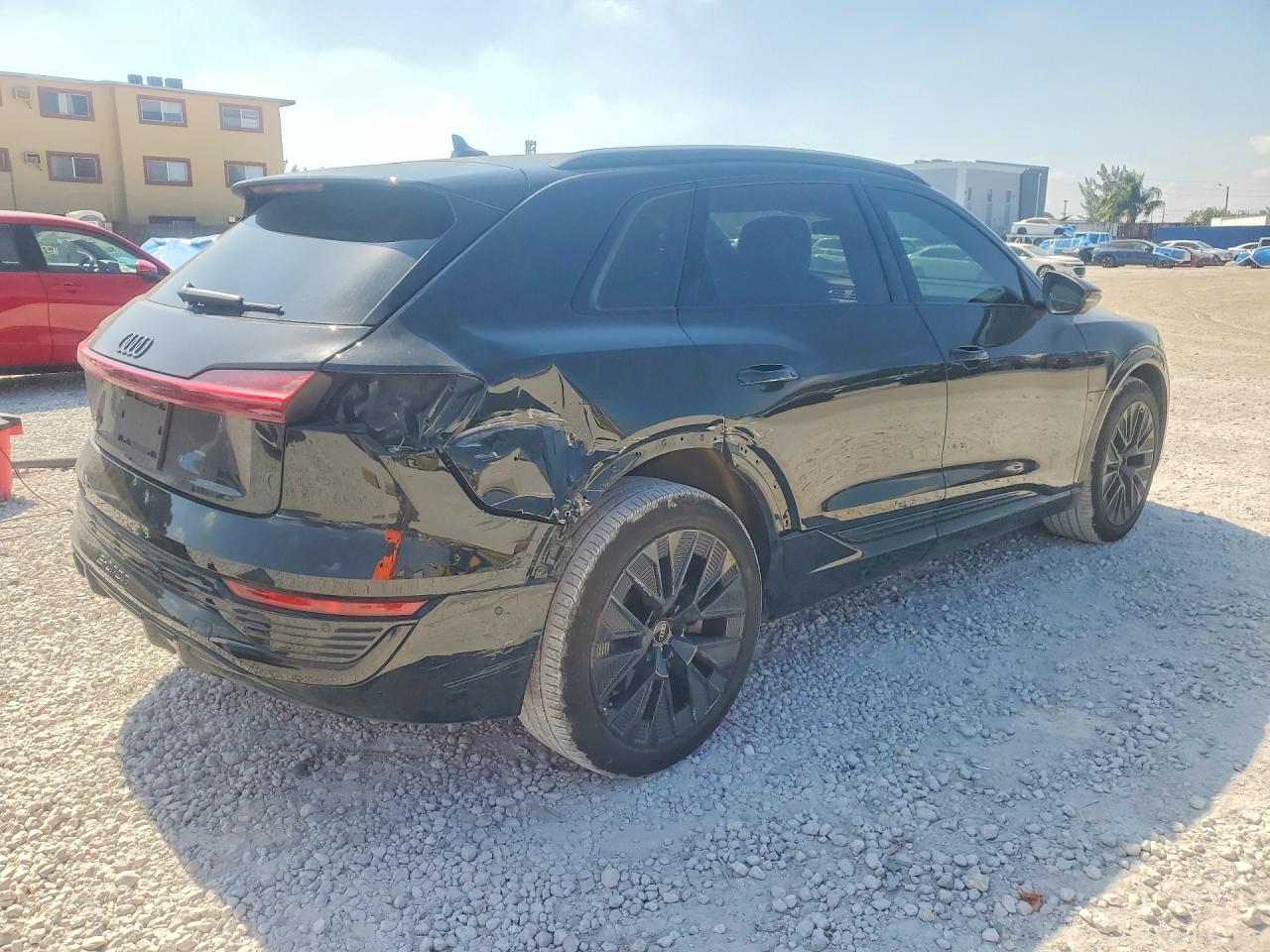 AUDI Q8 E-TRON PRESTIGE 2024
