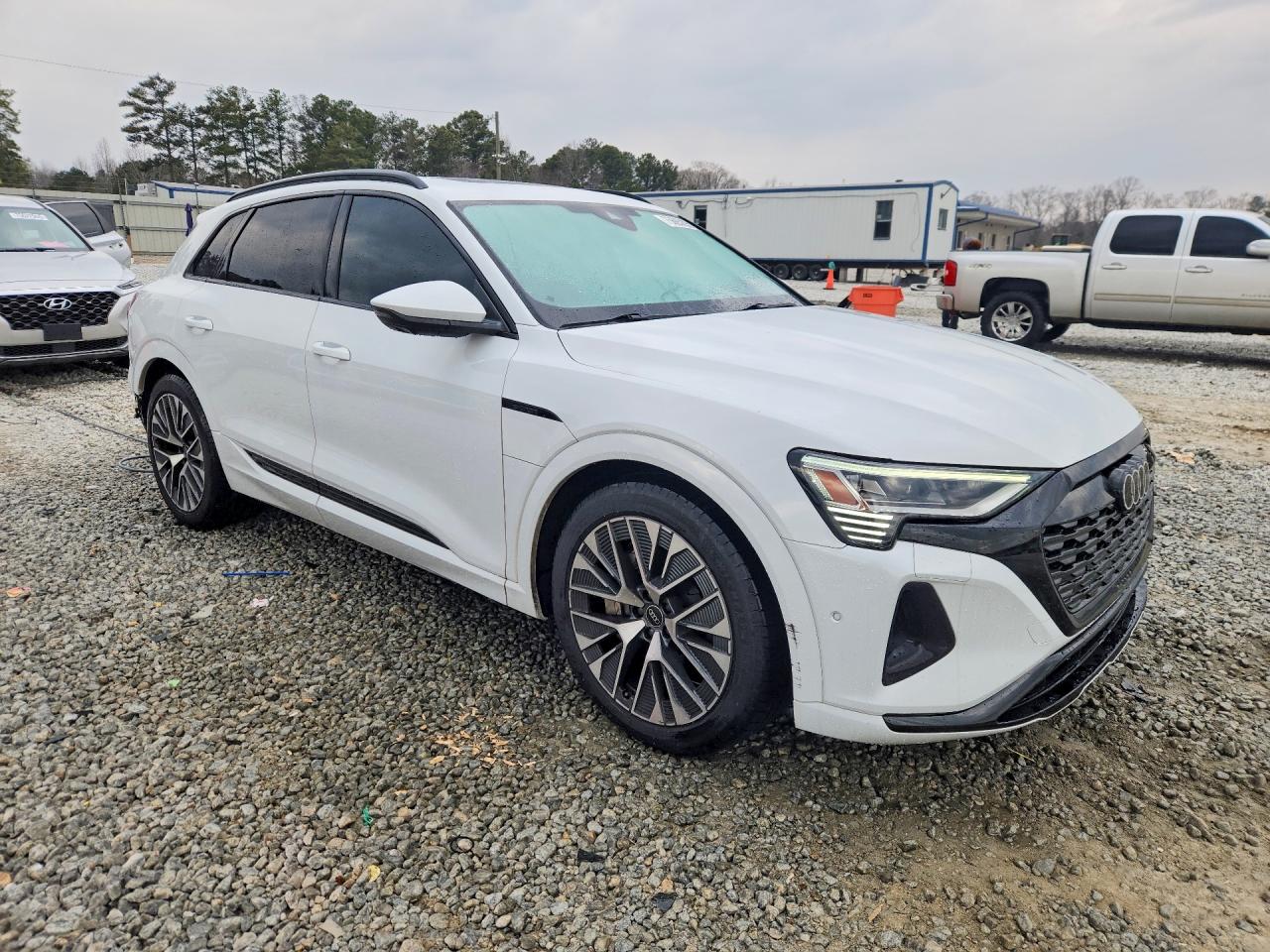 AUDI Q8 E-TRON PRESTIGE 2024