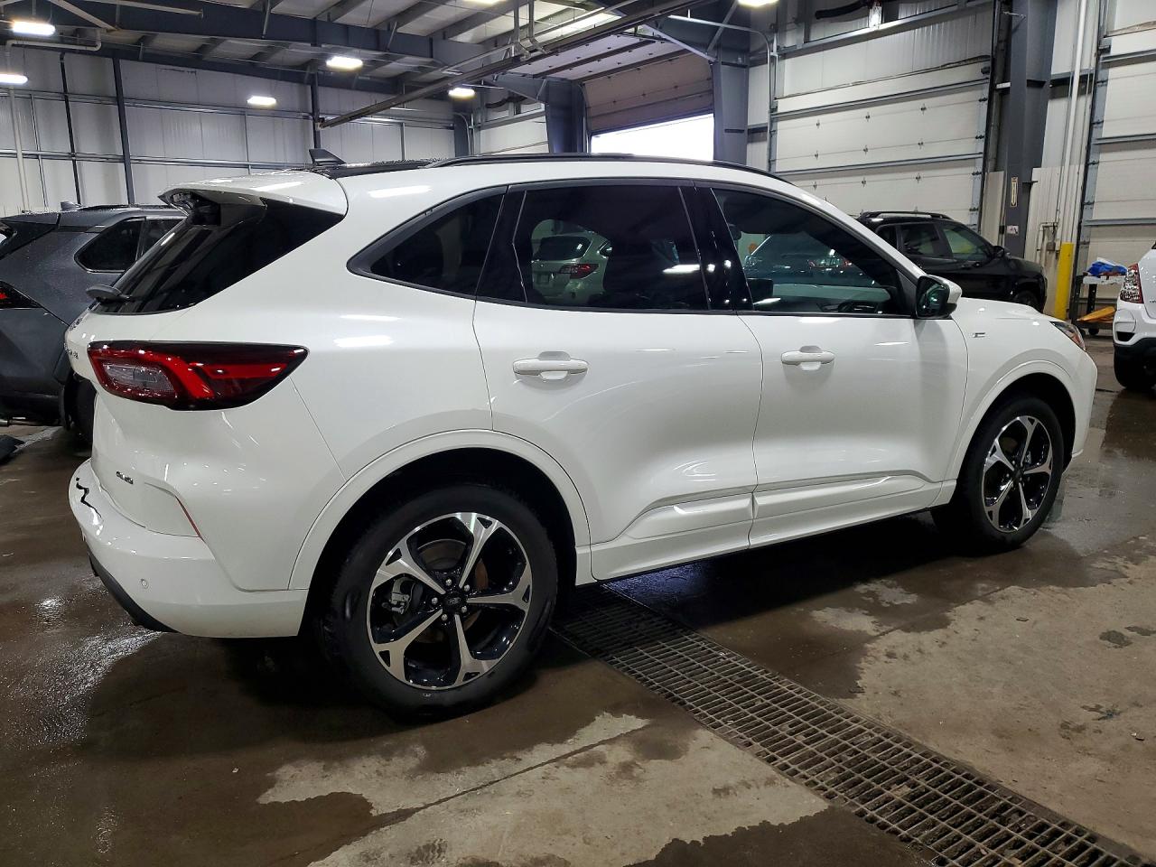 FORD ESCAPE ST LINE SELECT 2024