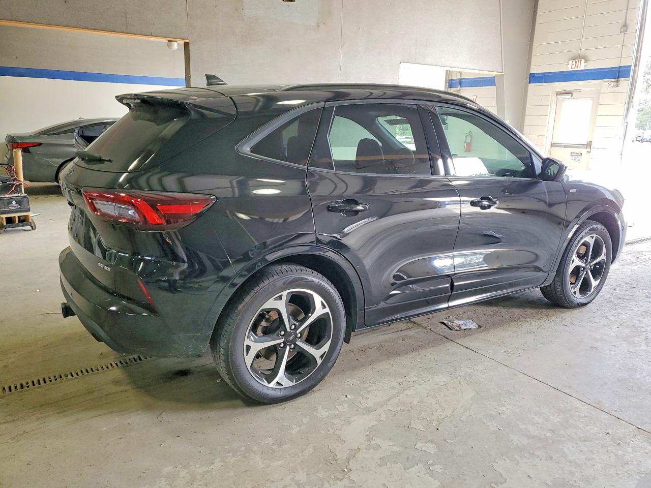 FORD ESCAPE ST LINE SELECT 2023
