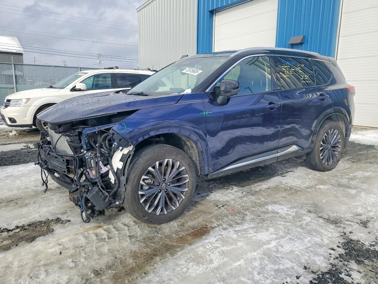 NISSAN ROGUE PLATINUM 2025
