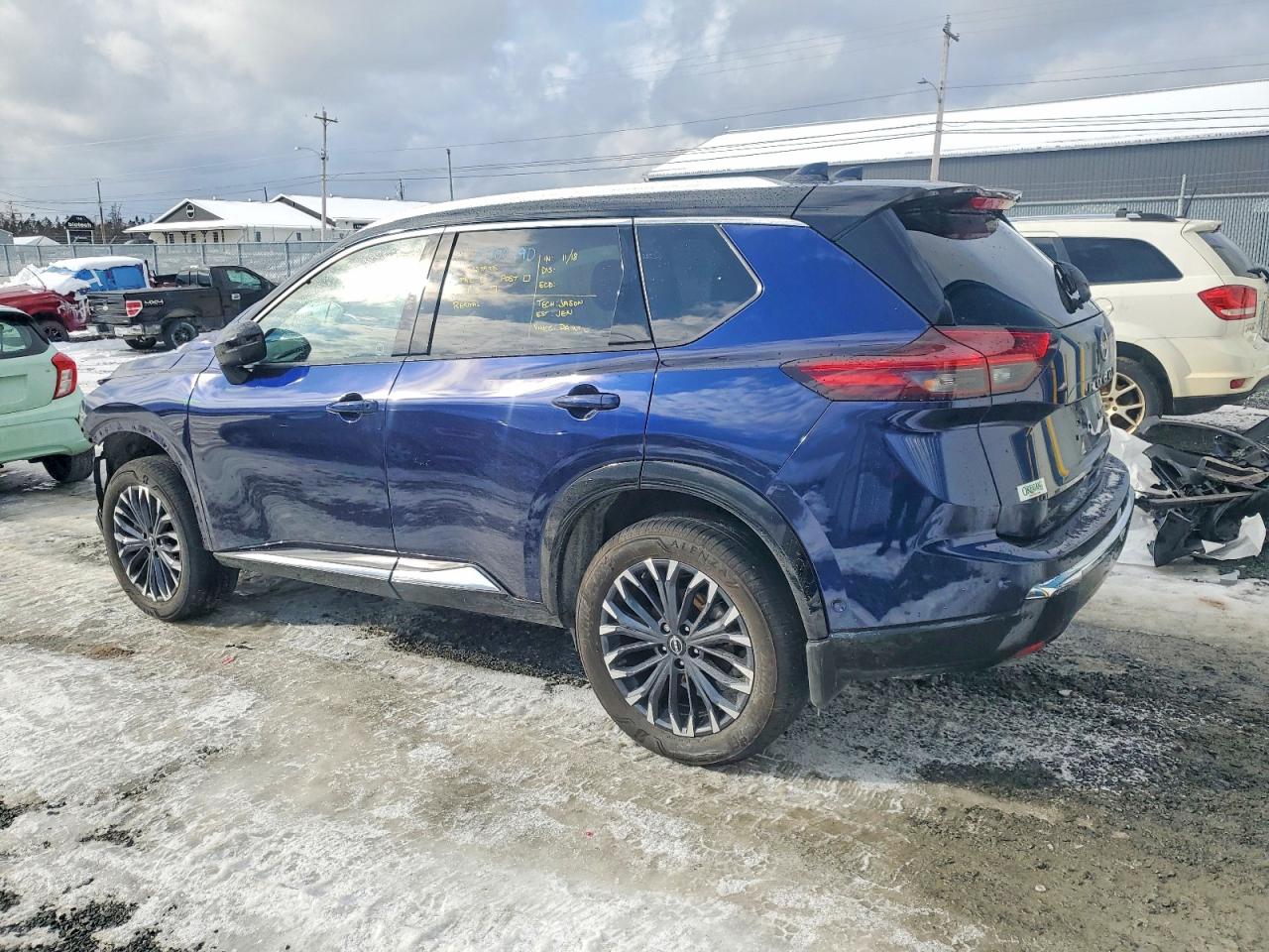 NISSAN ROGUE PLATINUM 2025