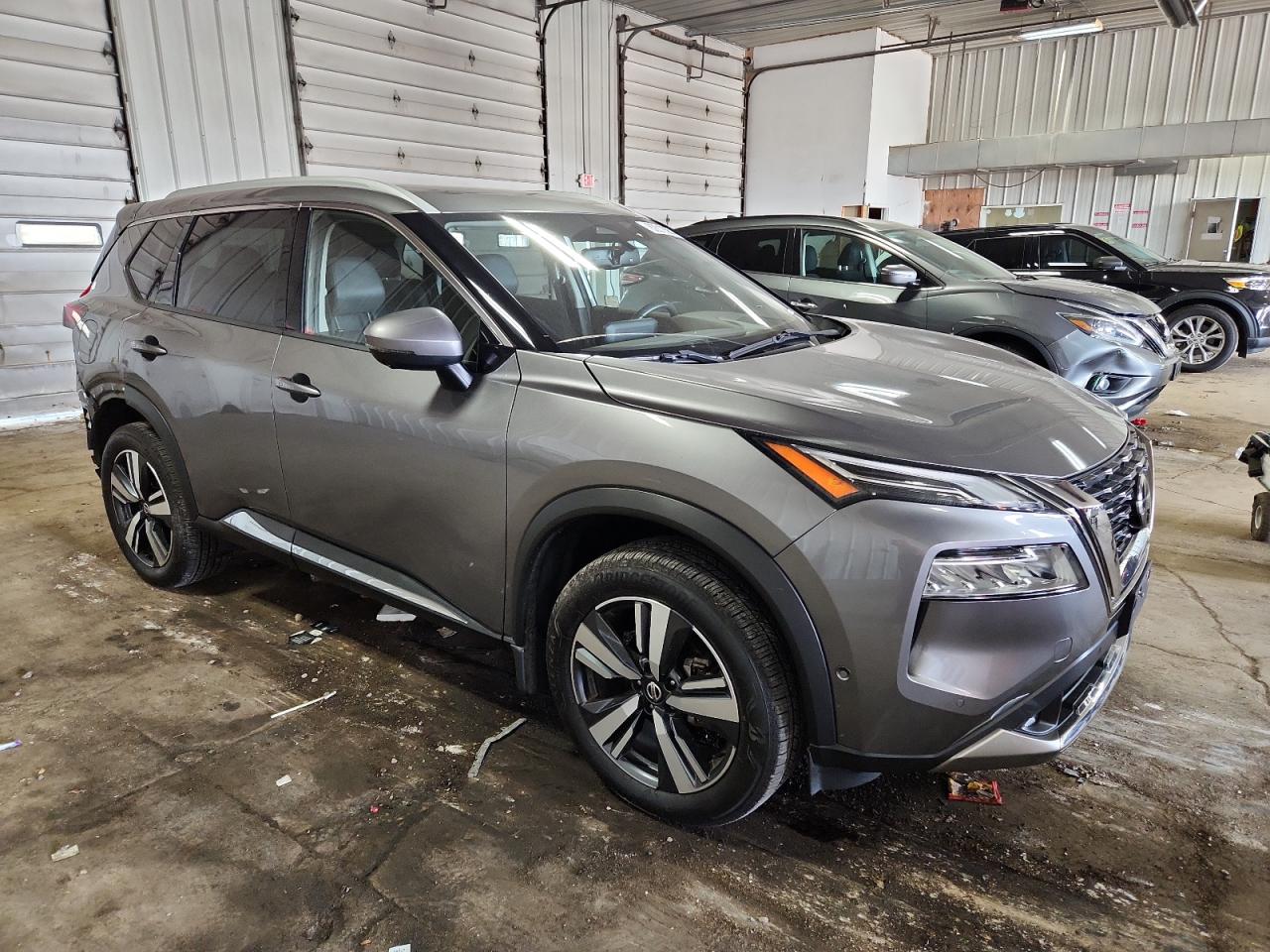 NISSAN ROGUE PLATINUM 2021
