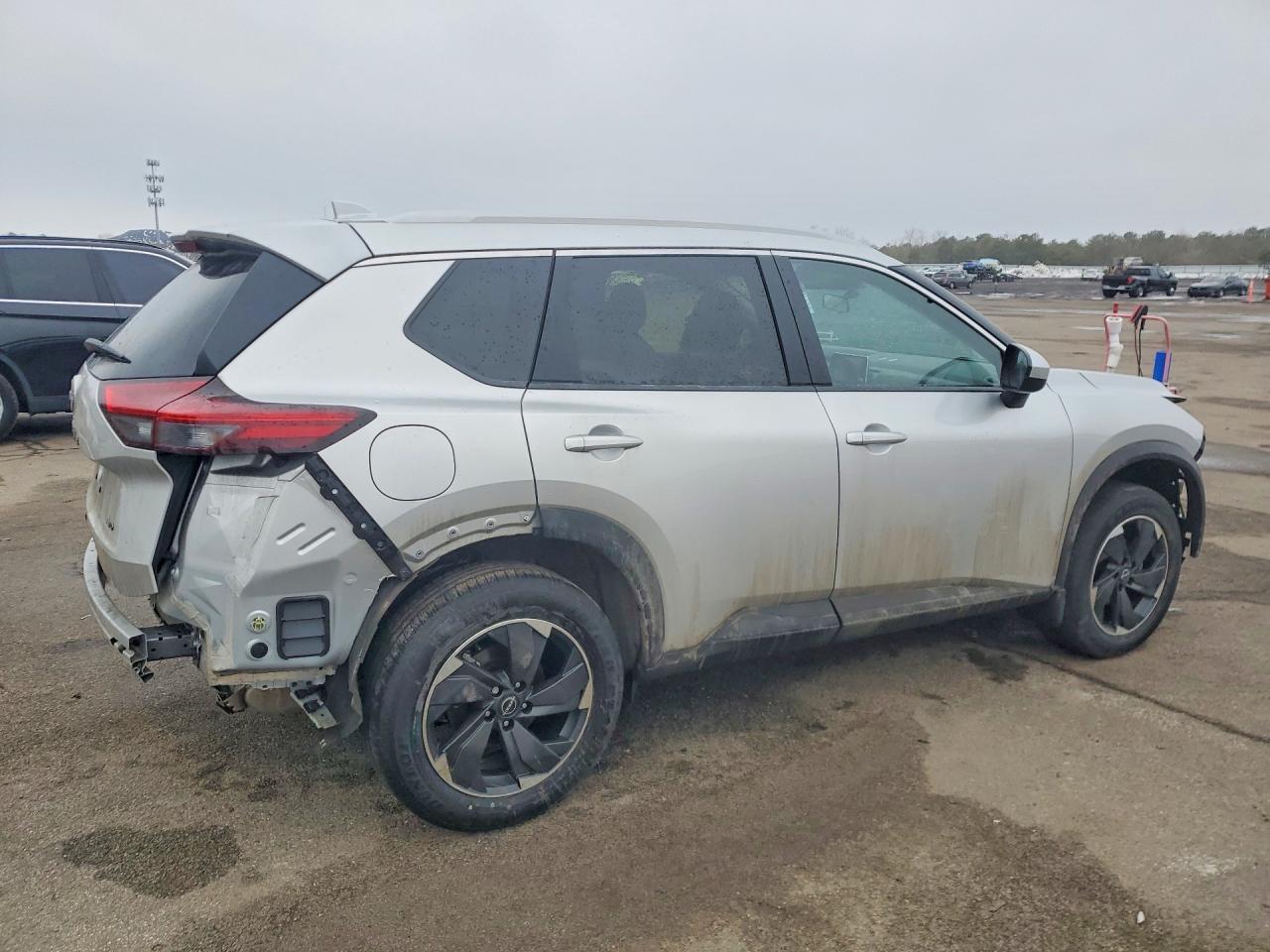 NISSAN ROGUE SV 2025