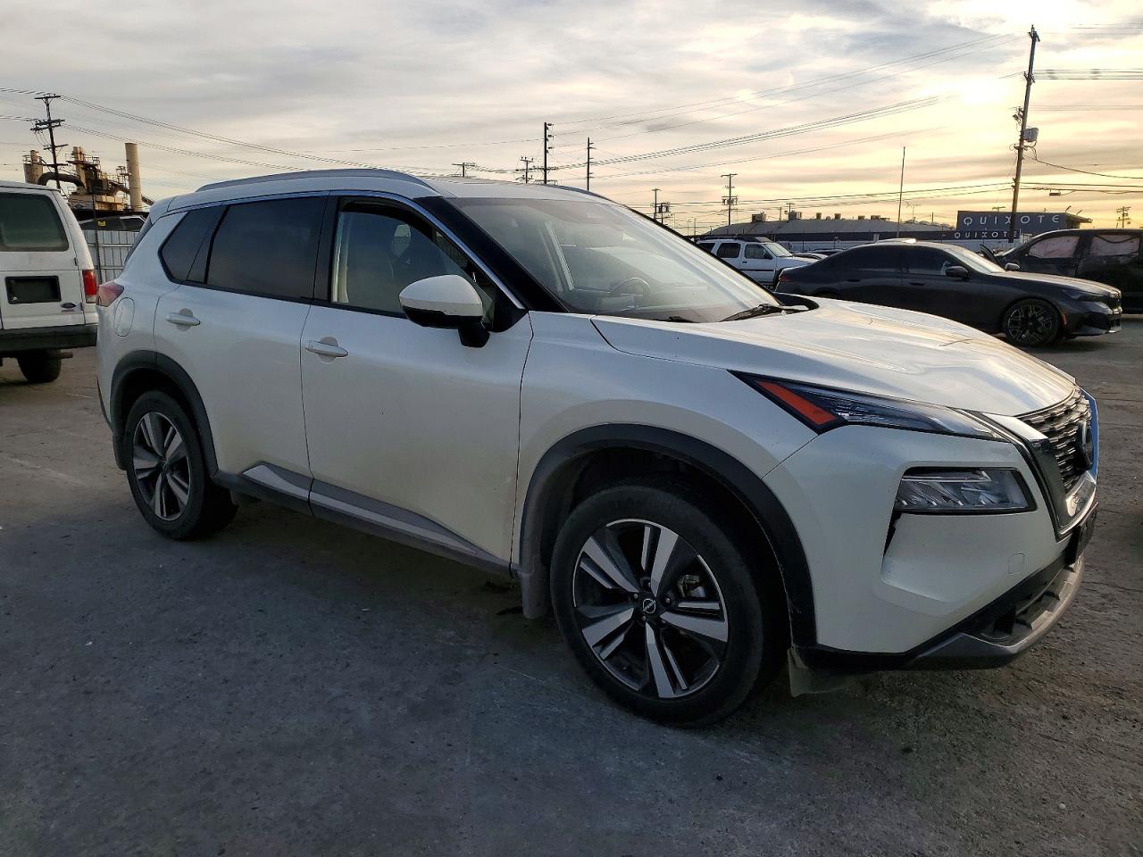 NISSAN ROGUE SL 2023