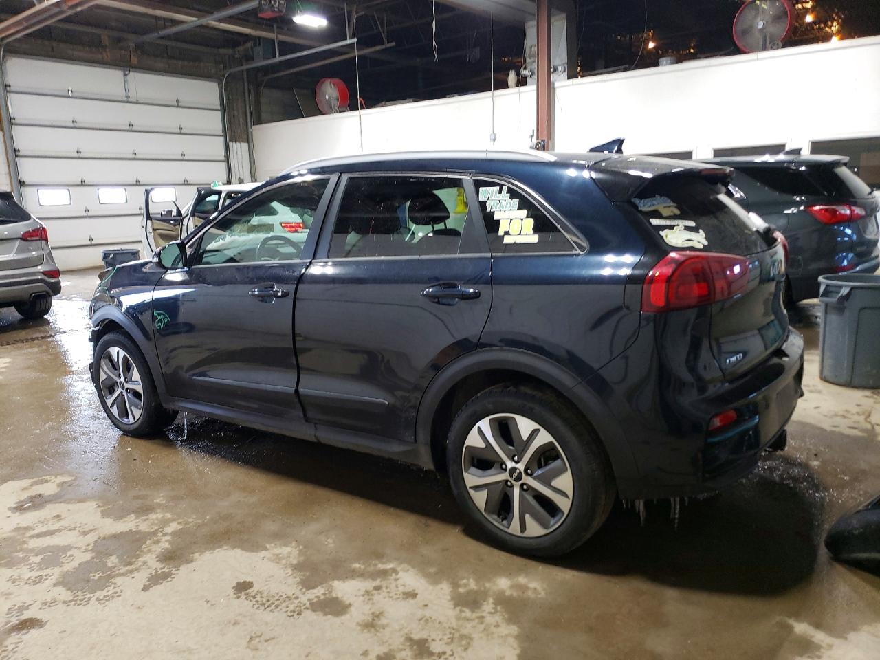 KIA NIRO EX PREMIUM 2022