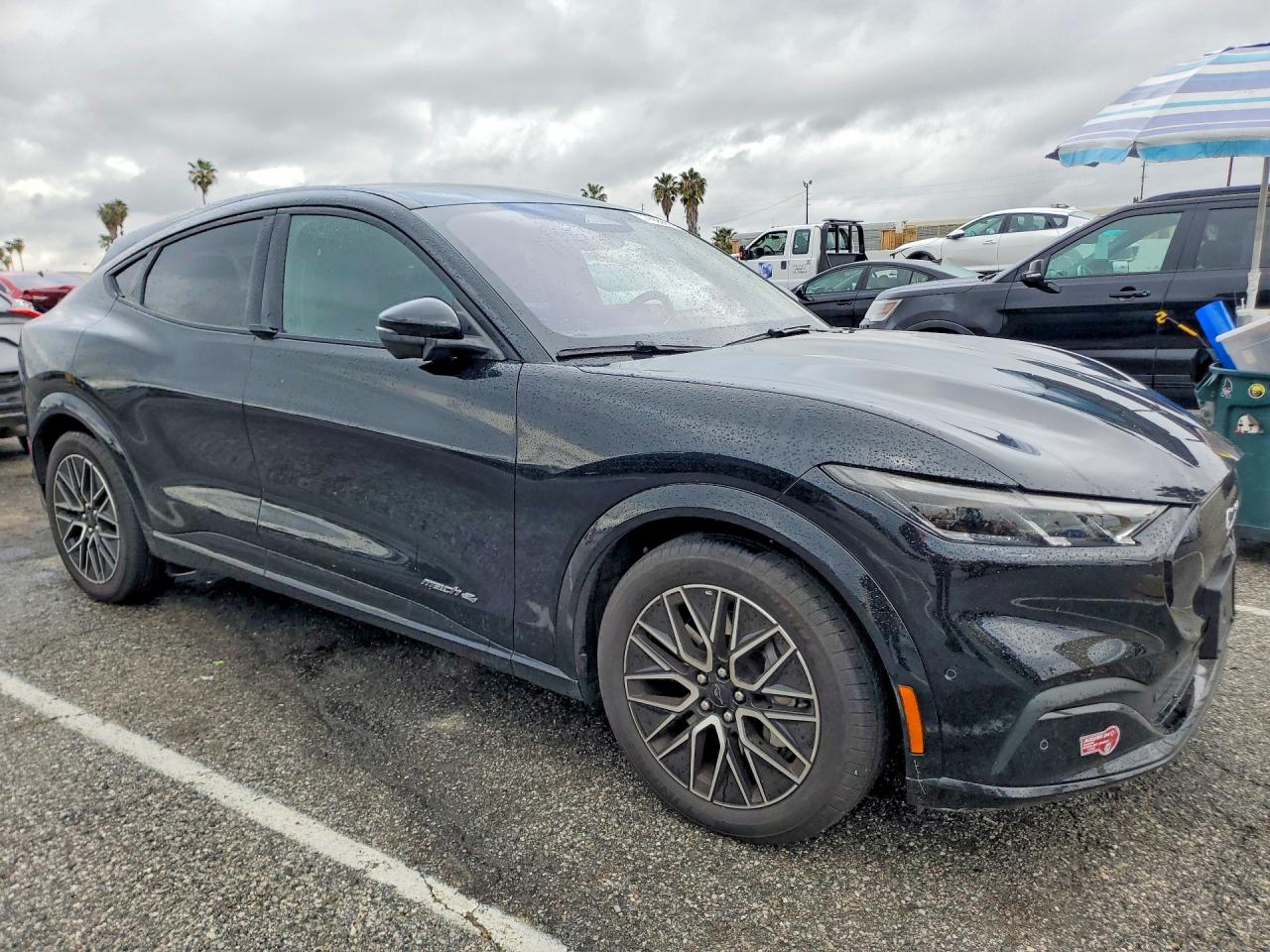 FORD MUSTANG MACH-E PREMIUM 2024