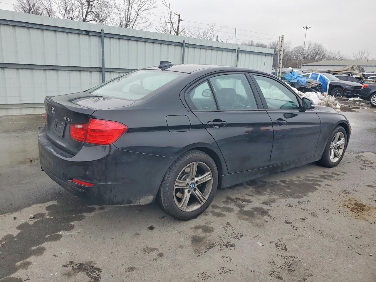 BMW 328 XI SULEV 2015